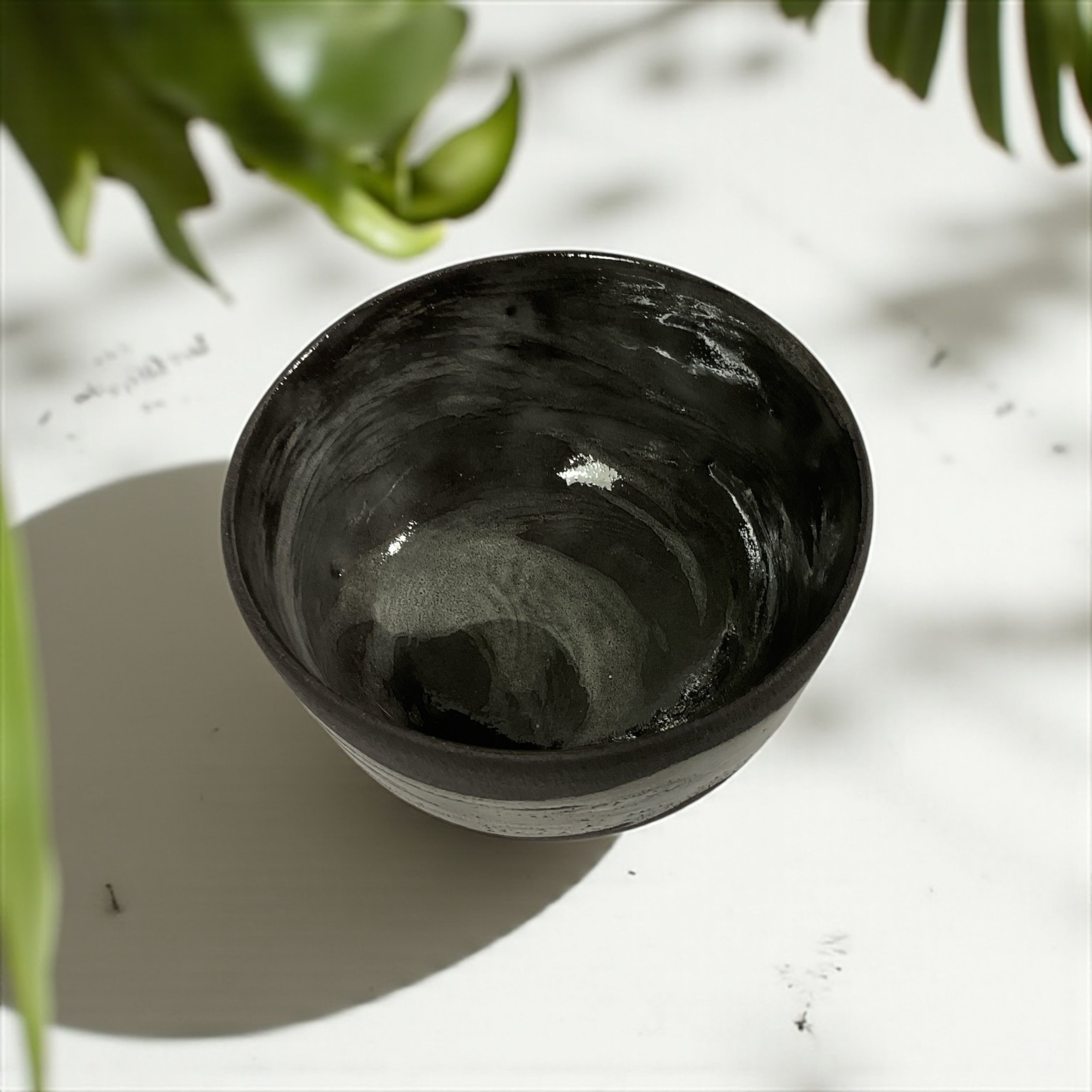 Kurohane – Siyah Tüy | El Yapımı Matcha Kasesi (Chawan)
