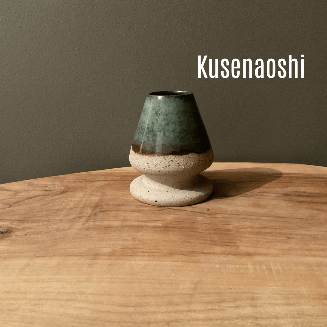Kusenaoshi – El Yapımı Seramik Çırpıcı Standı 