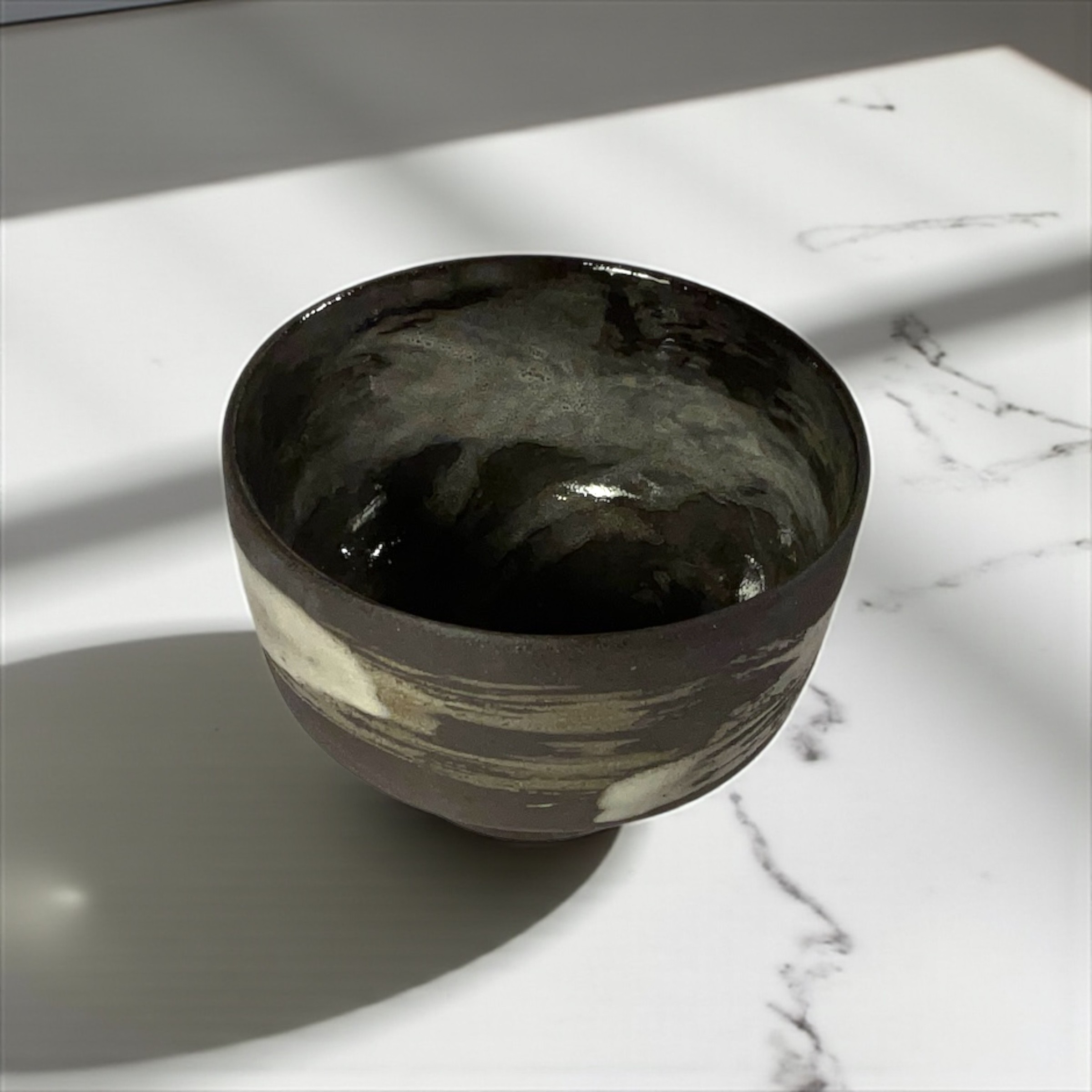 Kurohane – Siyah Tüy | El Yapımı Matcha Kasesi (Chawan)