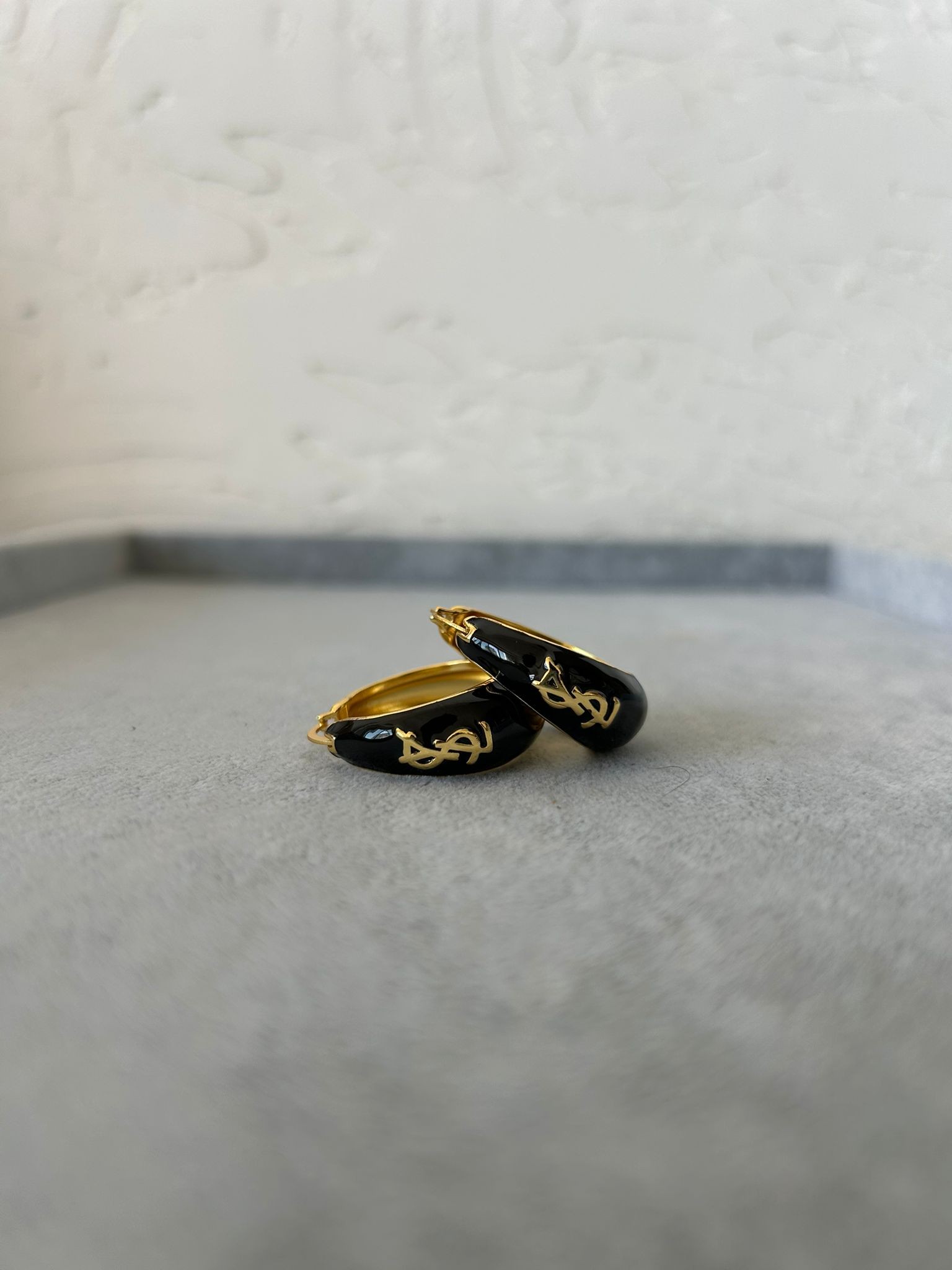 YSL İki Renkli Küpe