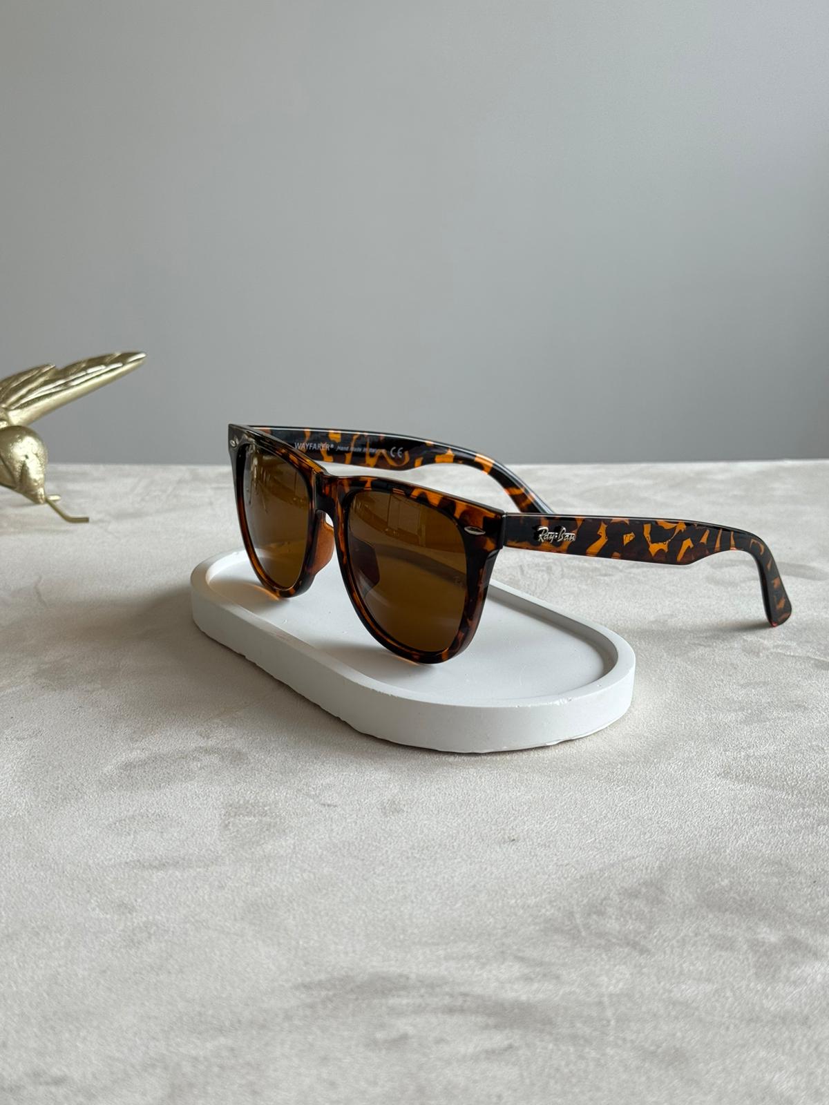 RB  Wyfarer 2140 54 Ekartman - Leopar