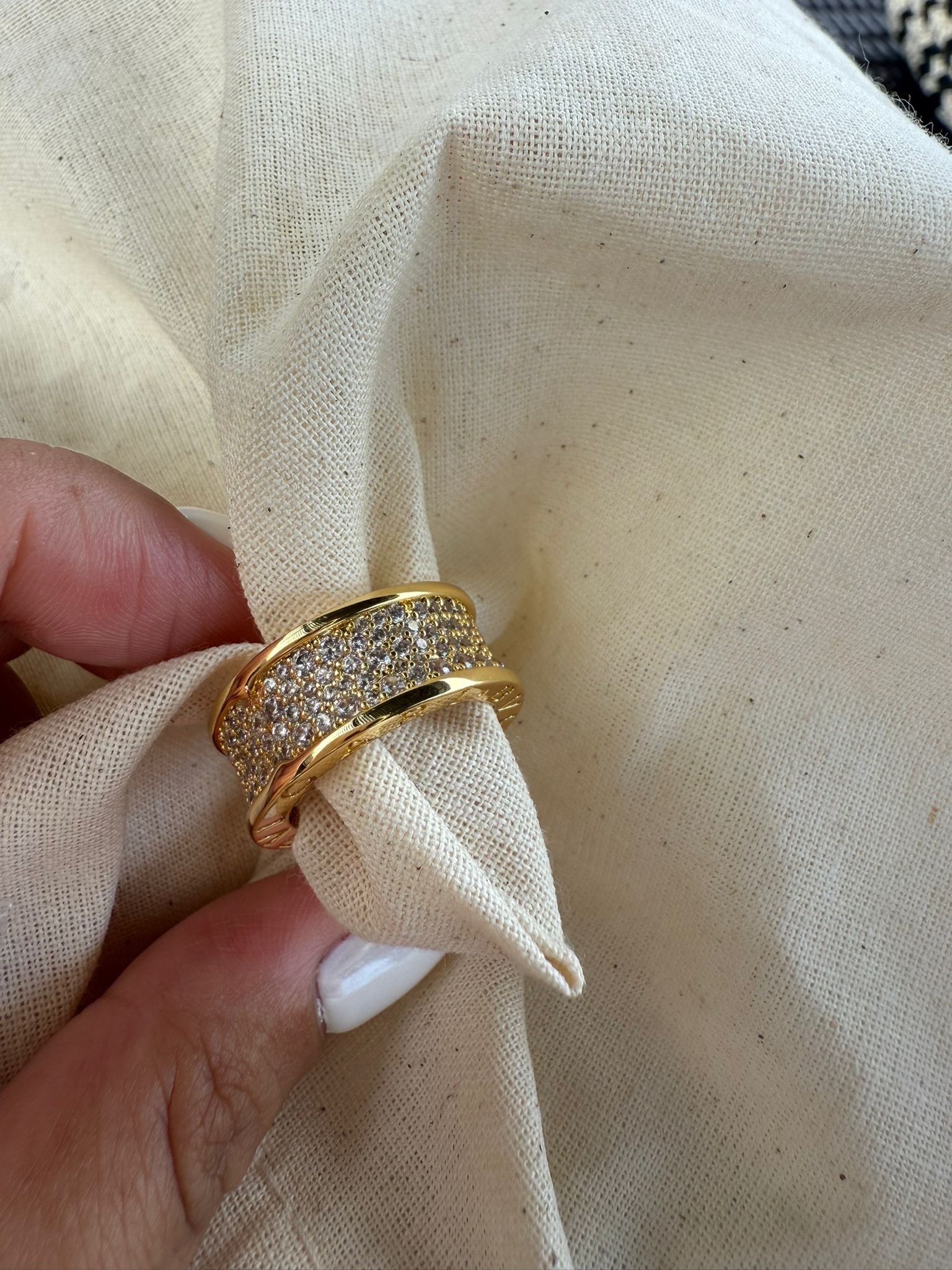 BV Taşlı Gold Yüzük 