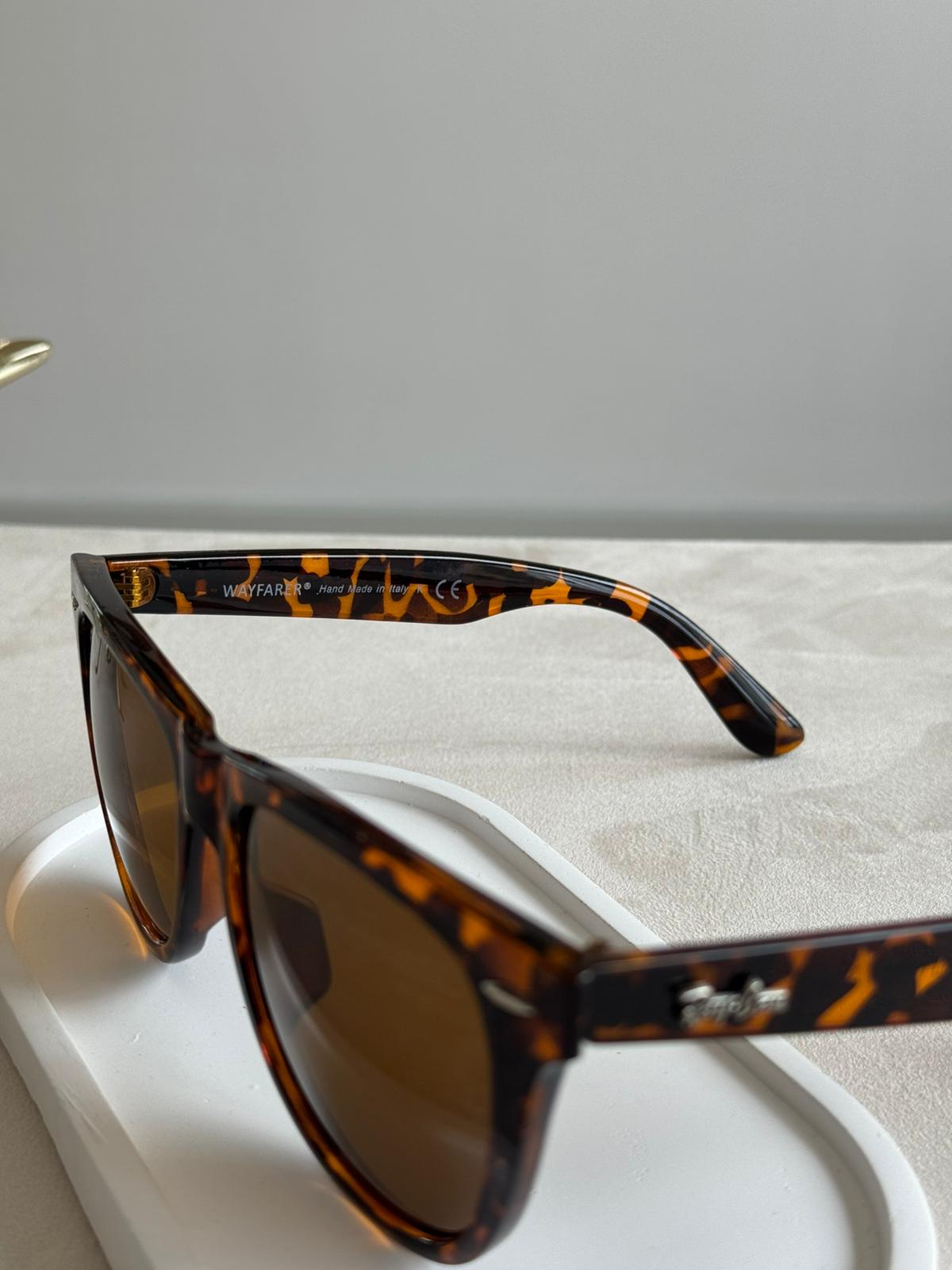 RB  Wyfarer 2140 54 Ekartman - Leopar