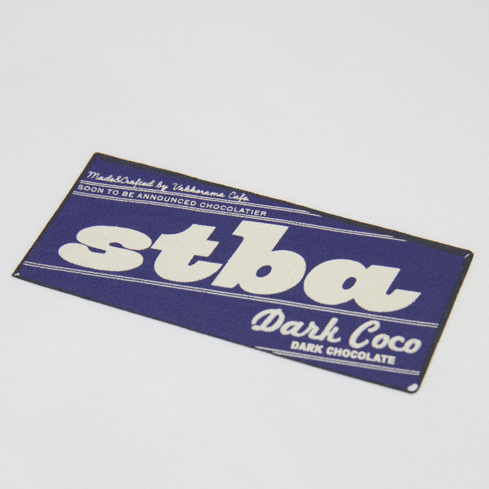 DARK CHOCOLATE L/S T-Shirt - Beyaz