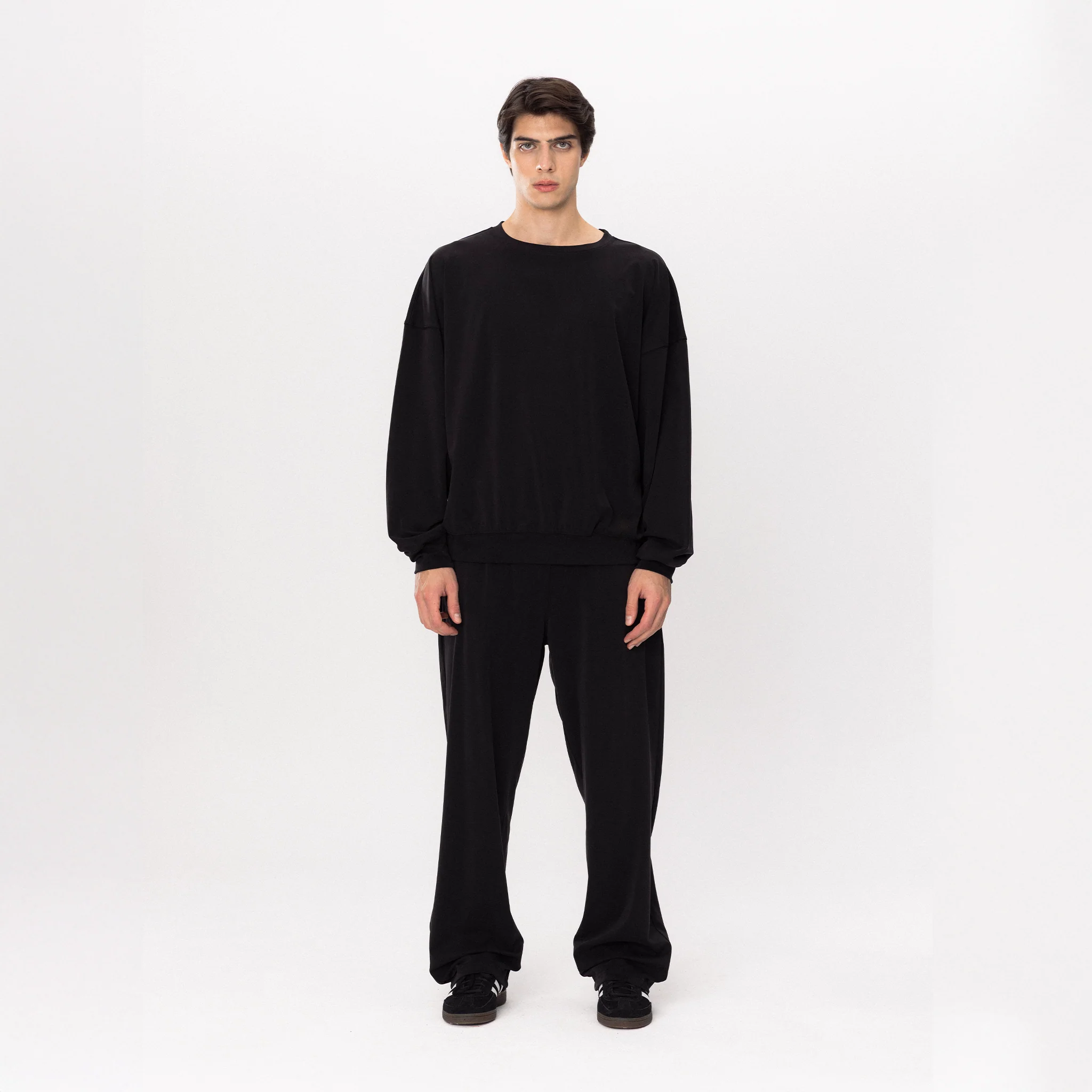 SILKY AND SMOOTH Sweatpants - Siyah