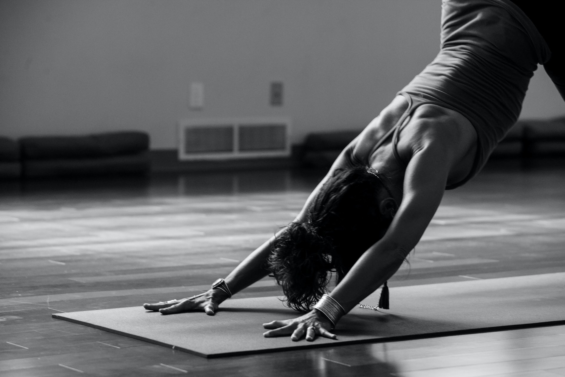 Yoga Nedir? Nasıl ve Neden Yapılır?
 cover