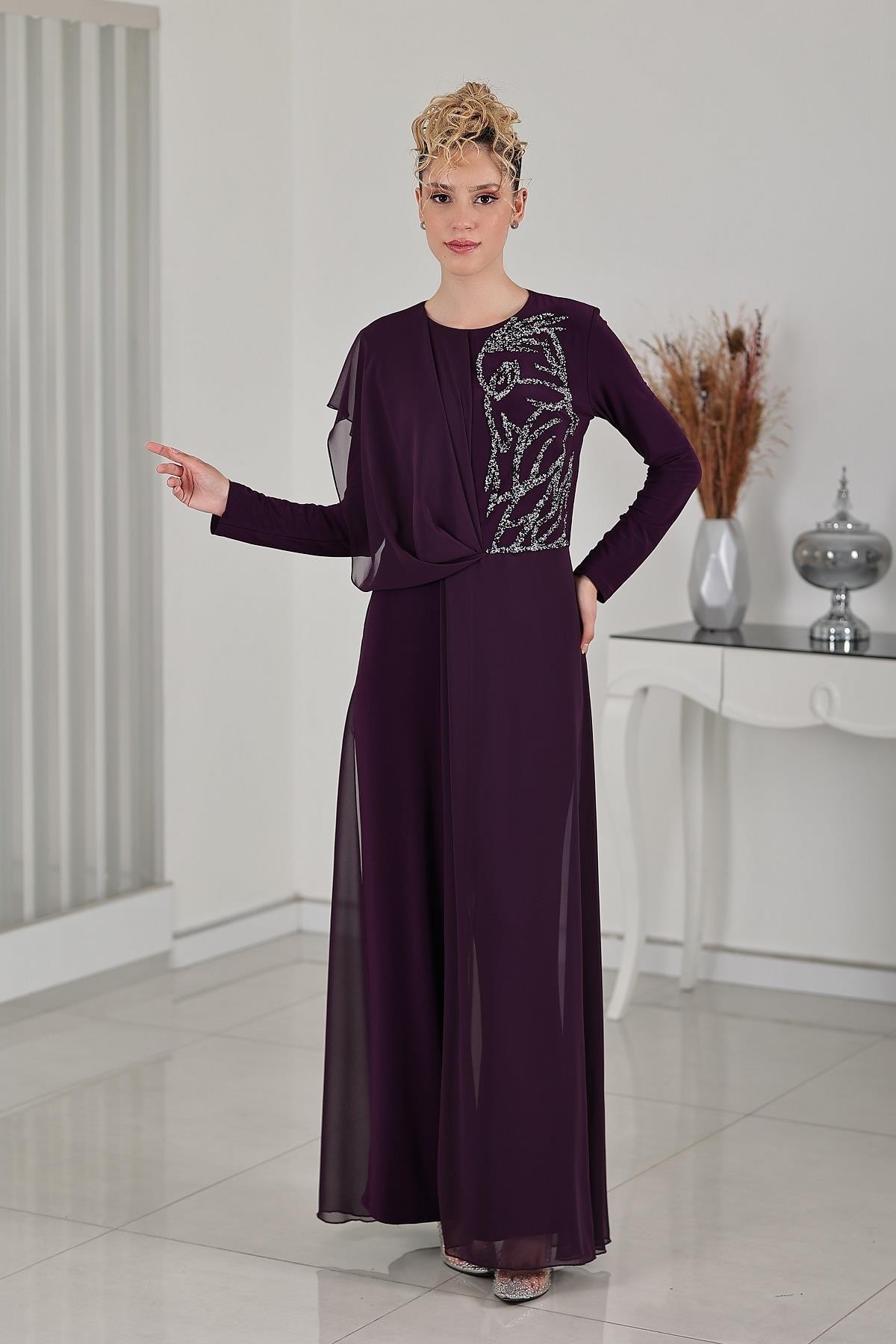 Stone Detailed Chiffon Zeren Hijab Jumpsuit Plum