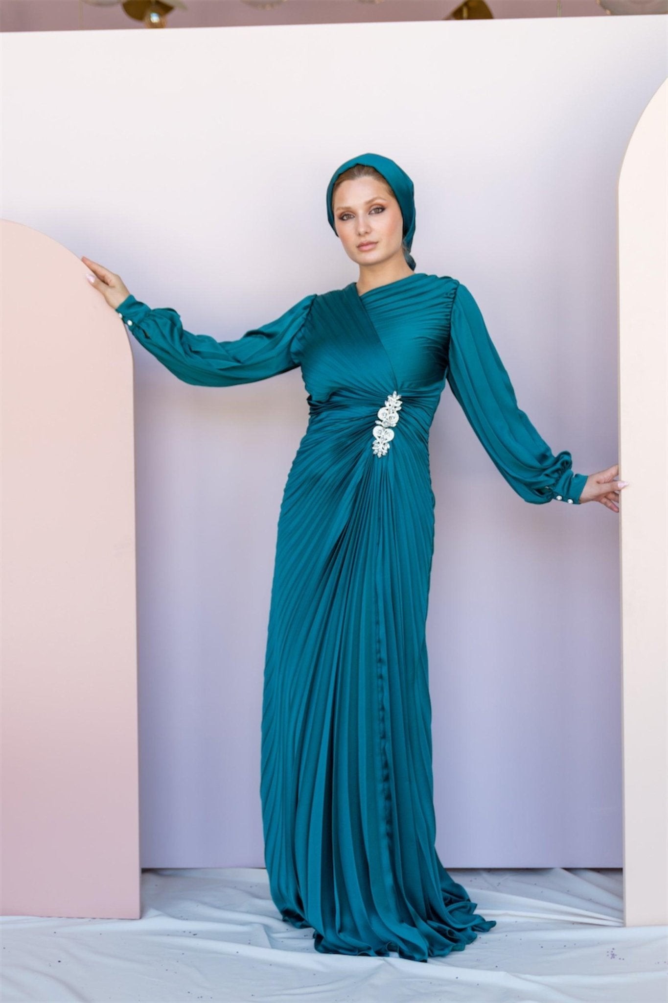 Pilise Hijab Evening Dress with Stone Waist - Pathrol