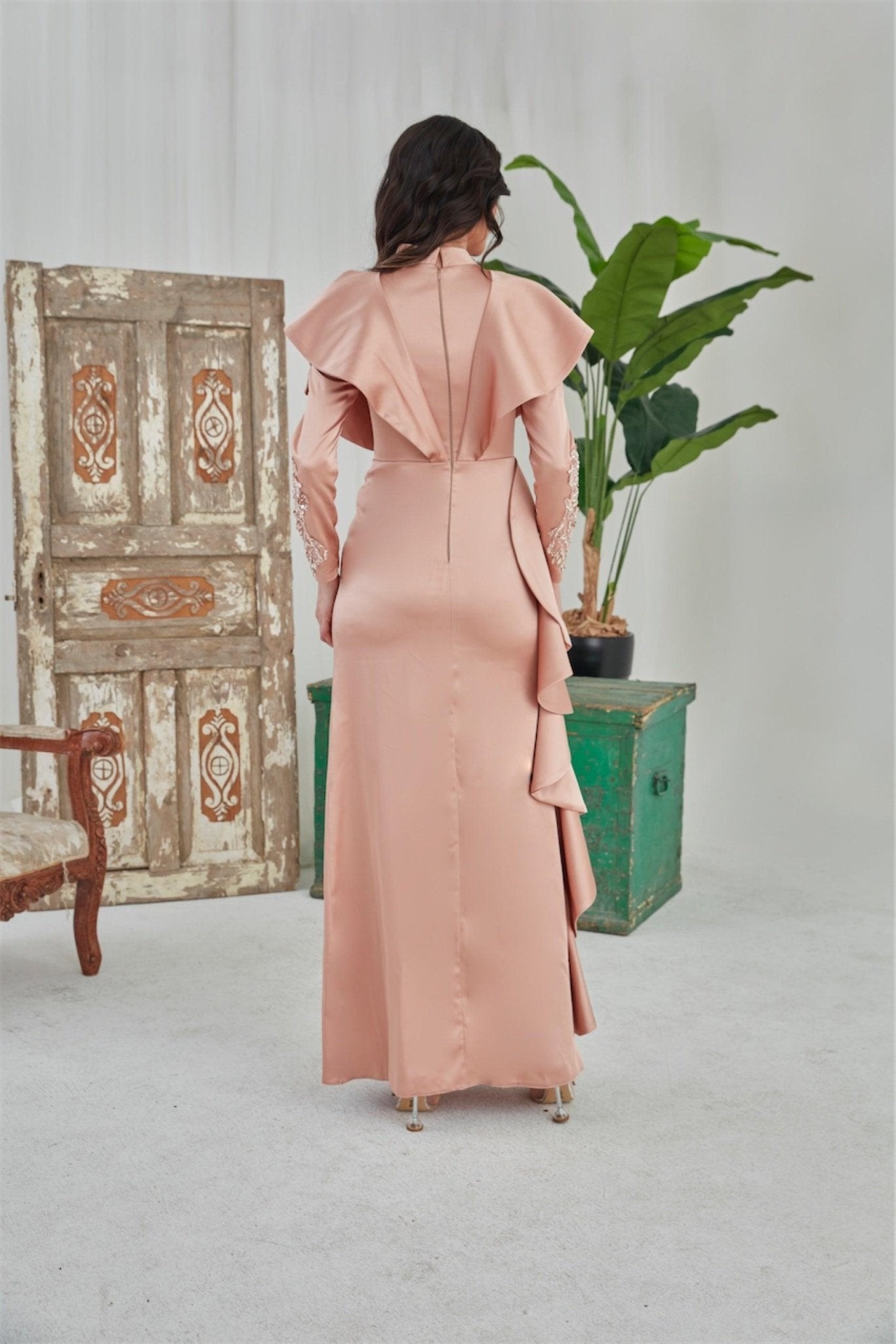 Feenhaftes Hijab-Abendkleid – Lachsfarben