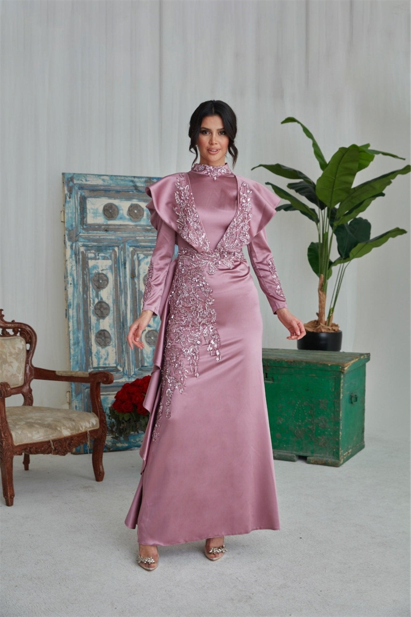 Feenhaftes Hijab-Abendkleid – Flieder