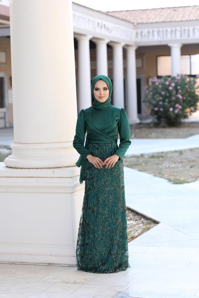 Larin Hijab Evening Dress Emerald