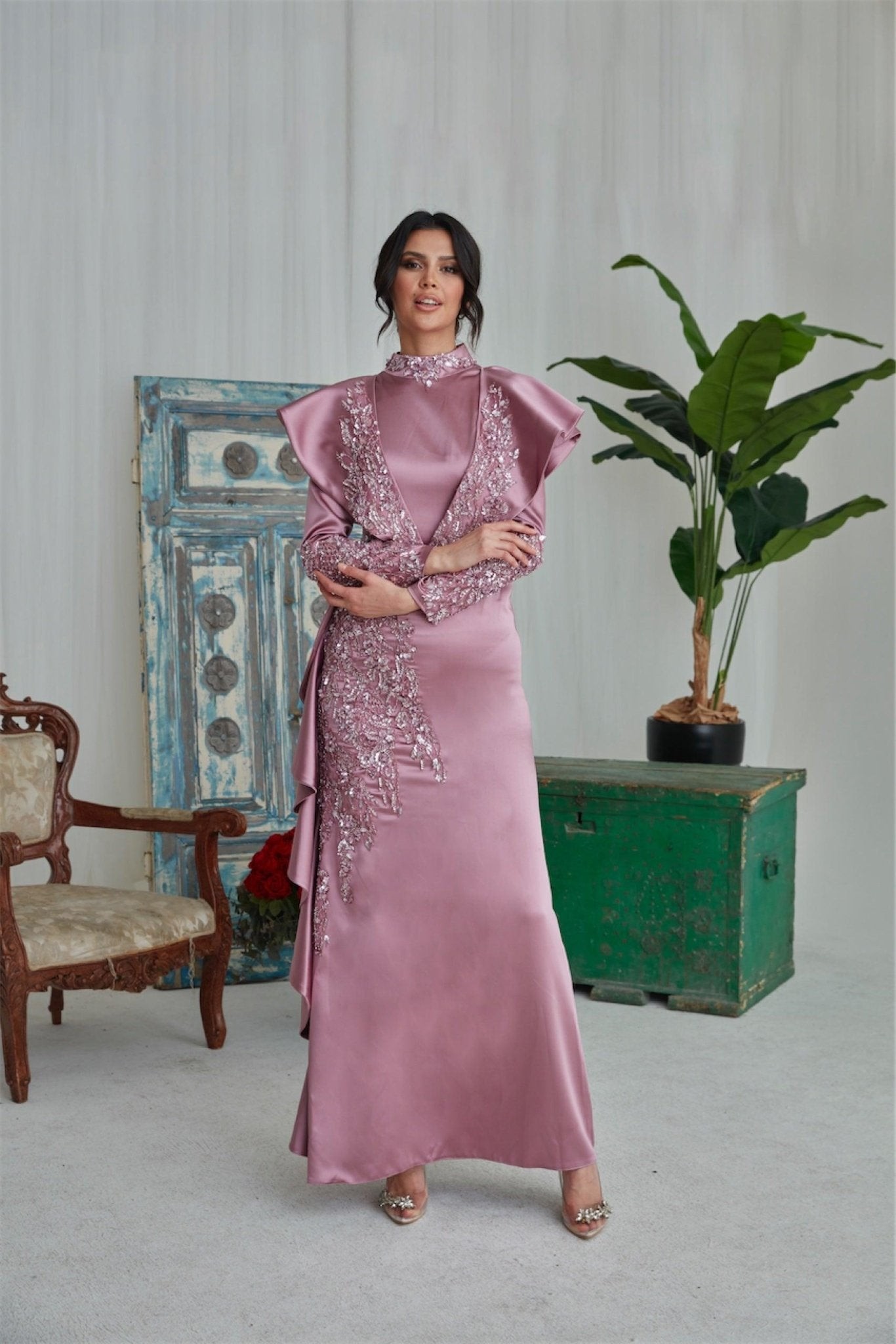 Feenhaftes Hijab-Abendkleid – Flieder
