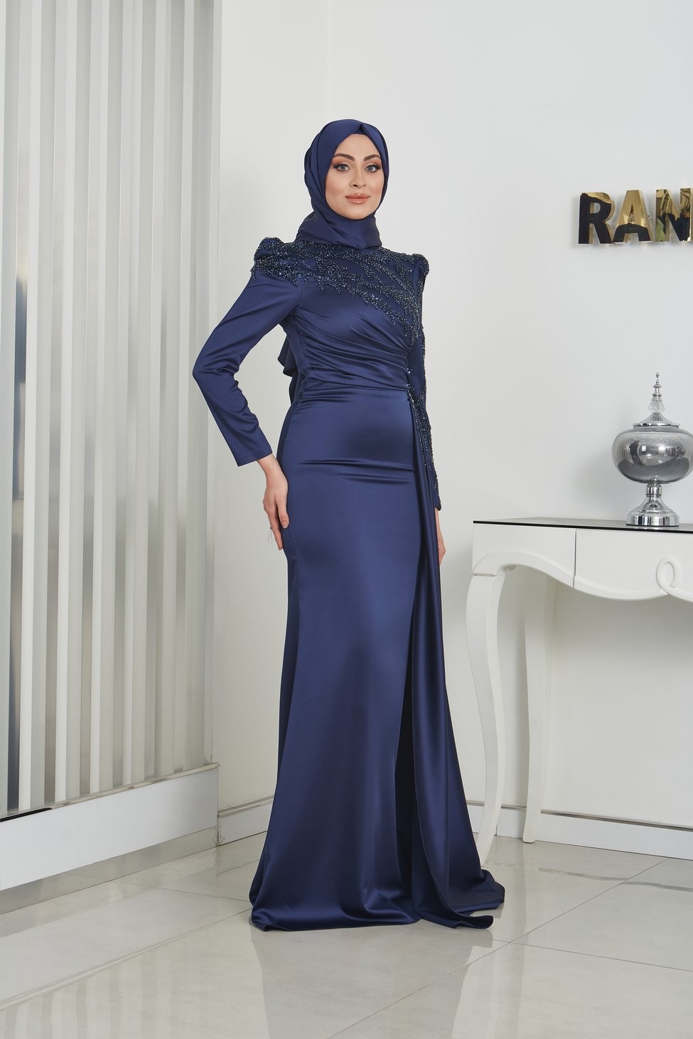 Rosa Hijab Evening Dress