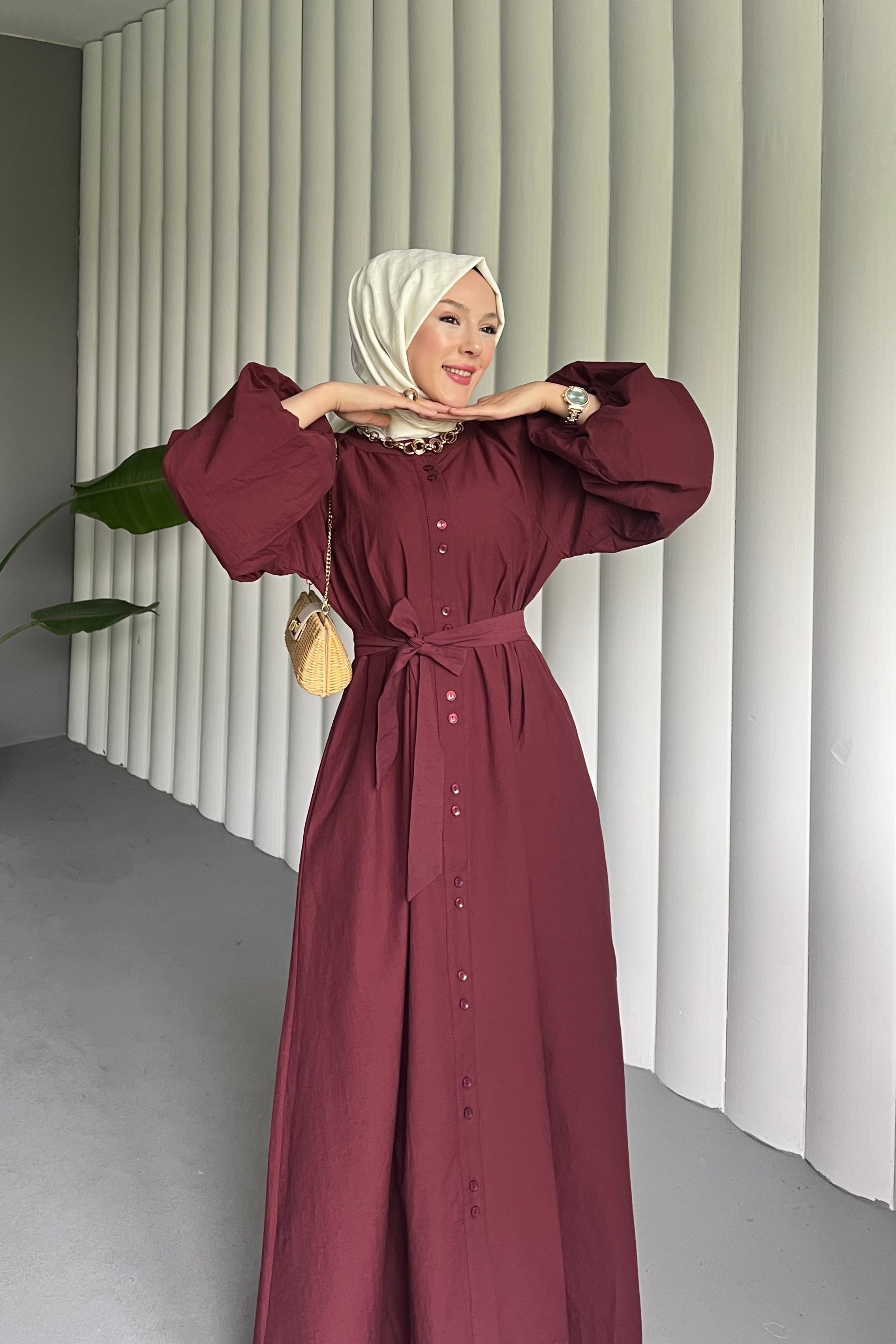 Yazlık Poplin Kuşaklı Tesettür Gömlek Elbise – Oversize Maxi Model