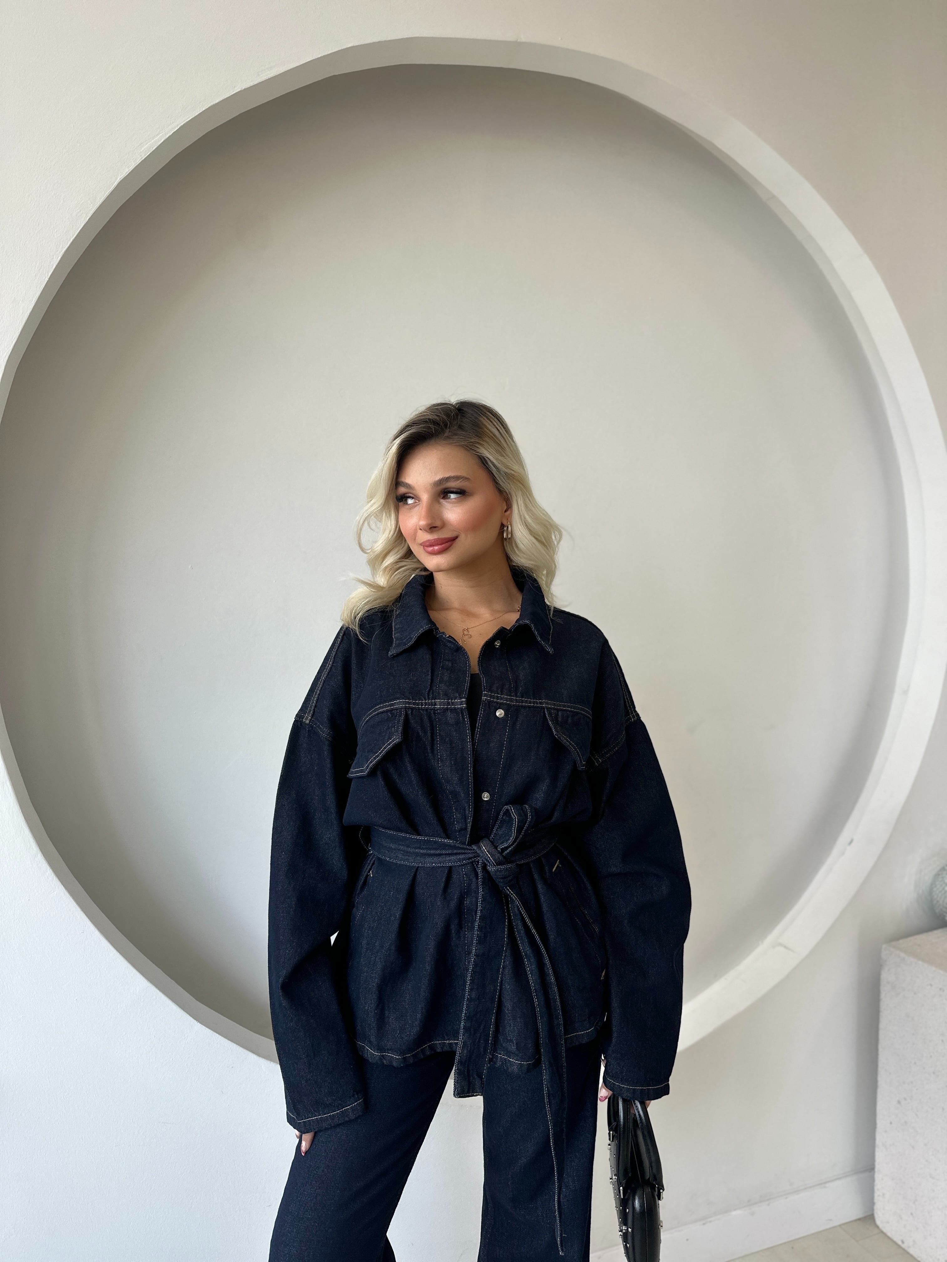 Kuşaklı Ceket-Flare Denim Pantolon Takım