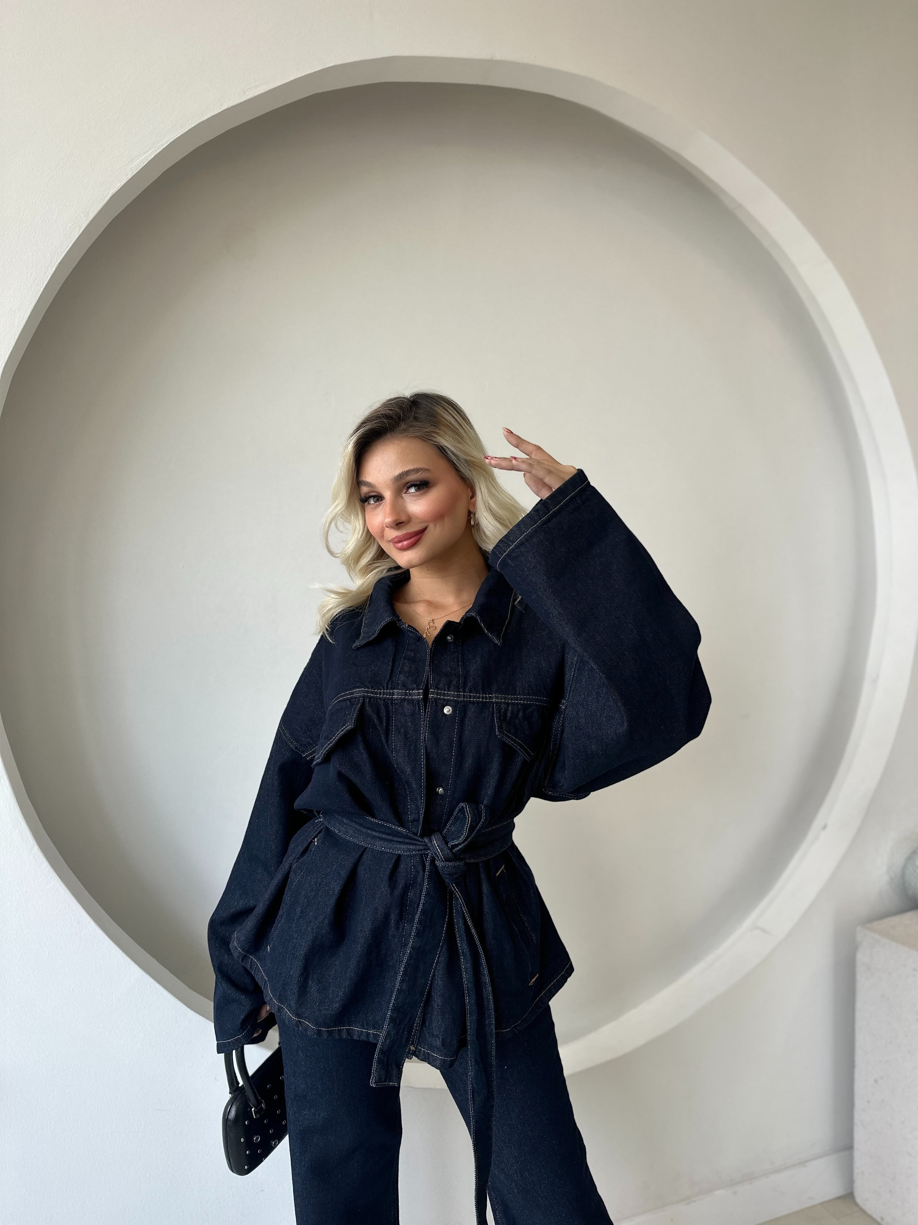 Kuşaklı Ceket-Flare Denim Pantolon Takım