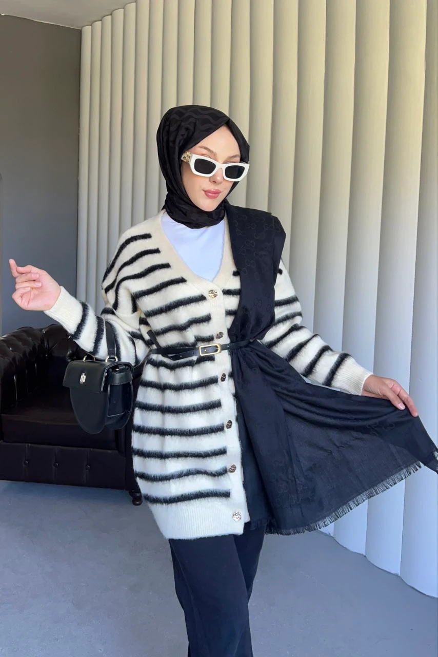 Çizgili Yumoş Dokulu Triko Hırka - EKRU