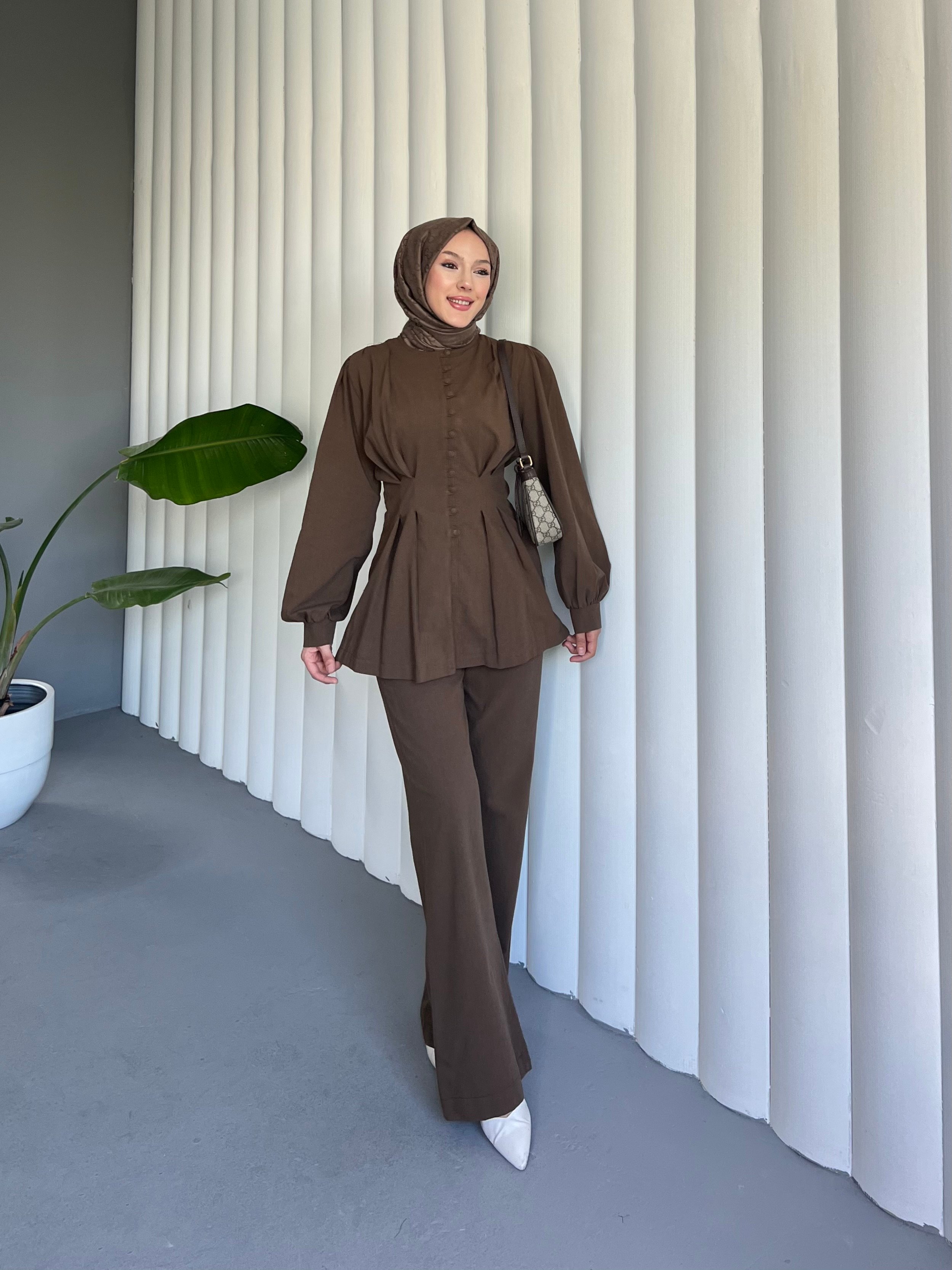 Kahverengi Keten Takım - Yazlık Rahat Tesettür İkili Takım Modeli