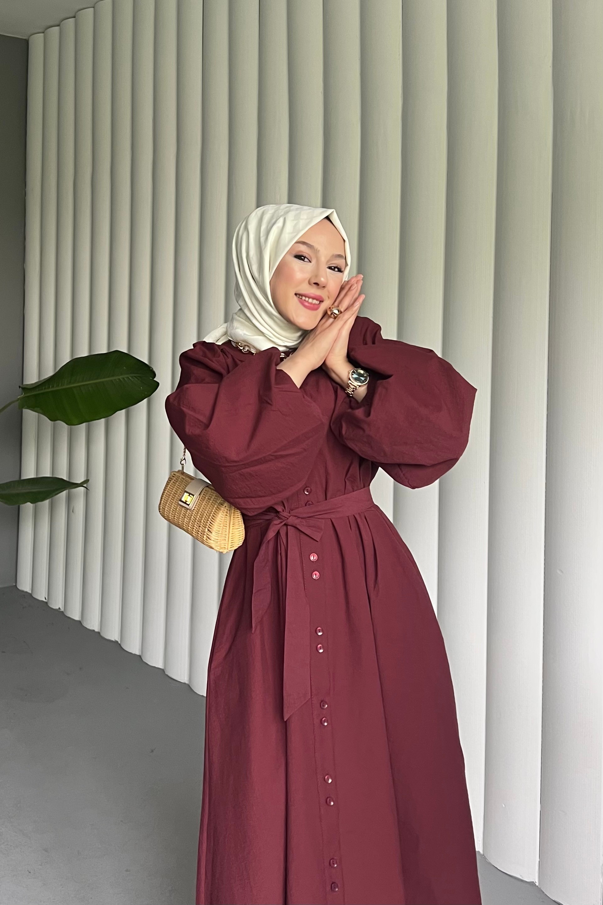 Yazlık Poplin Kuşaklı Tesettür Gömlek Elbise – Oversize Maxi Model