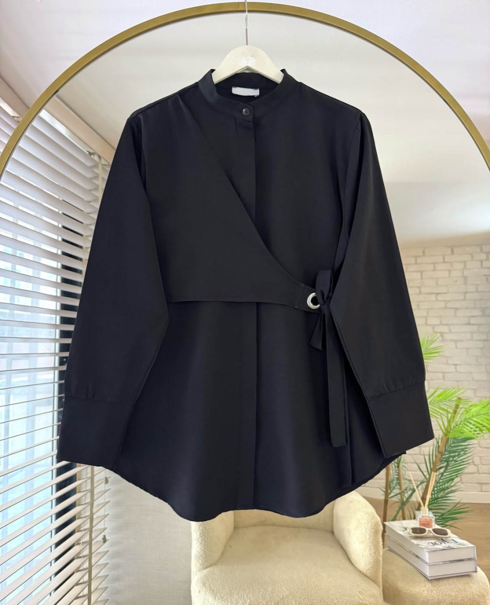 Modern  Tesettür Tunik Gömlek Kuşaklı Model - SİYAH