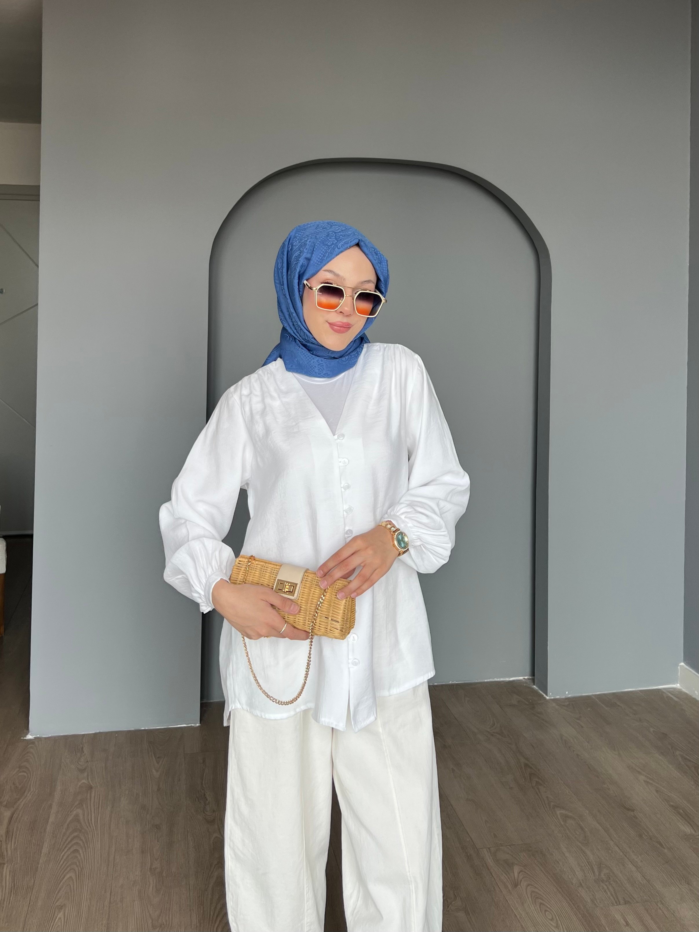 V Yaka Düğme Detaylı Modal Dokuma Gömlek Tunik