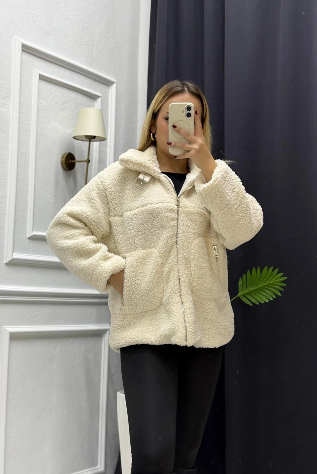 Peluş Kemer Detaylı Cepli ceket