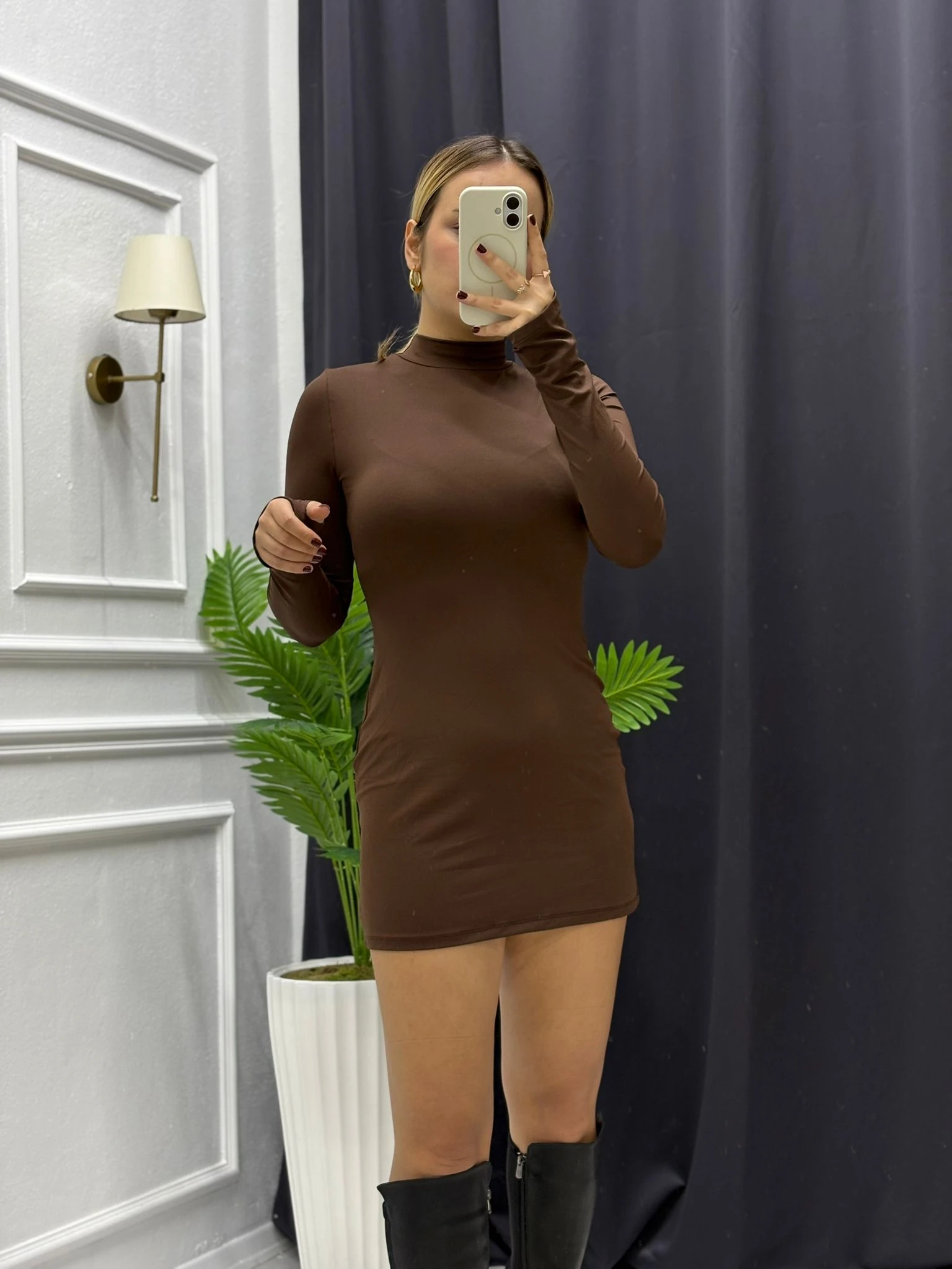 Parmak Geçmeli Balıkçı Yaka Mini Elbise - KAHVERENGİ