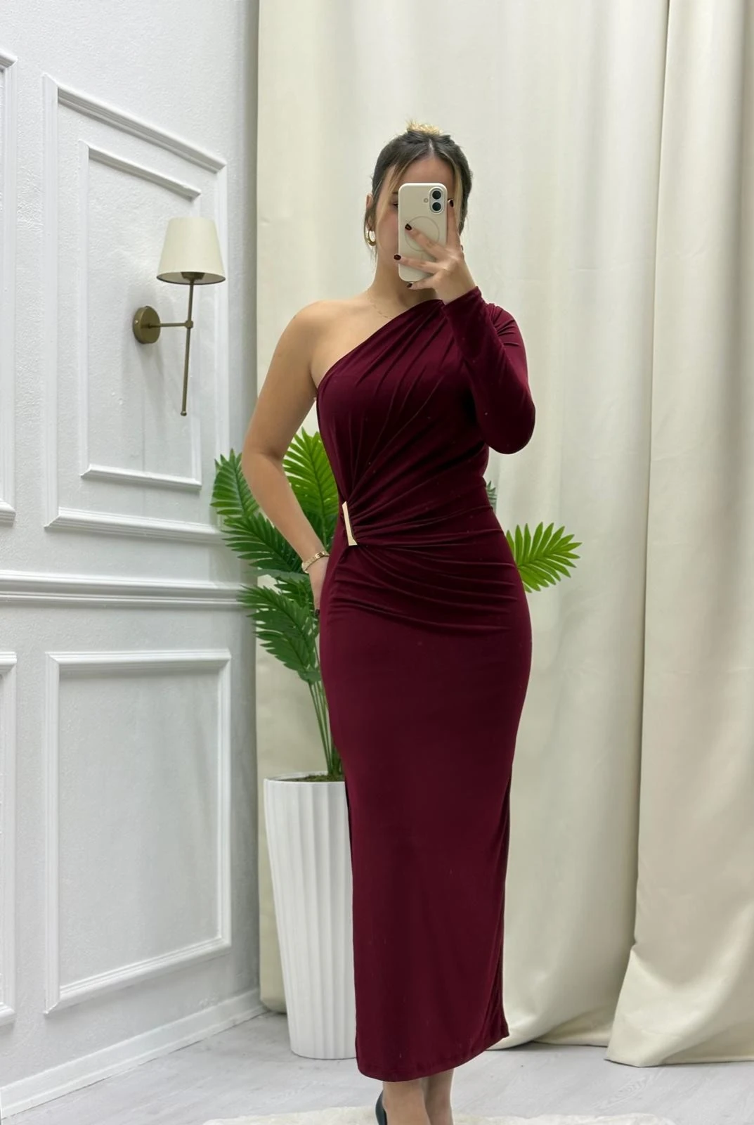 Omuz Drapeli Bel Aksesuarlı Elbise  - BORDO