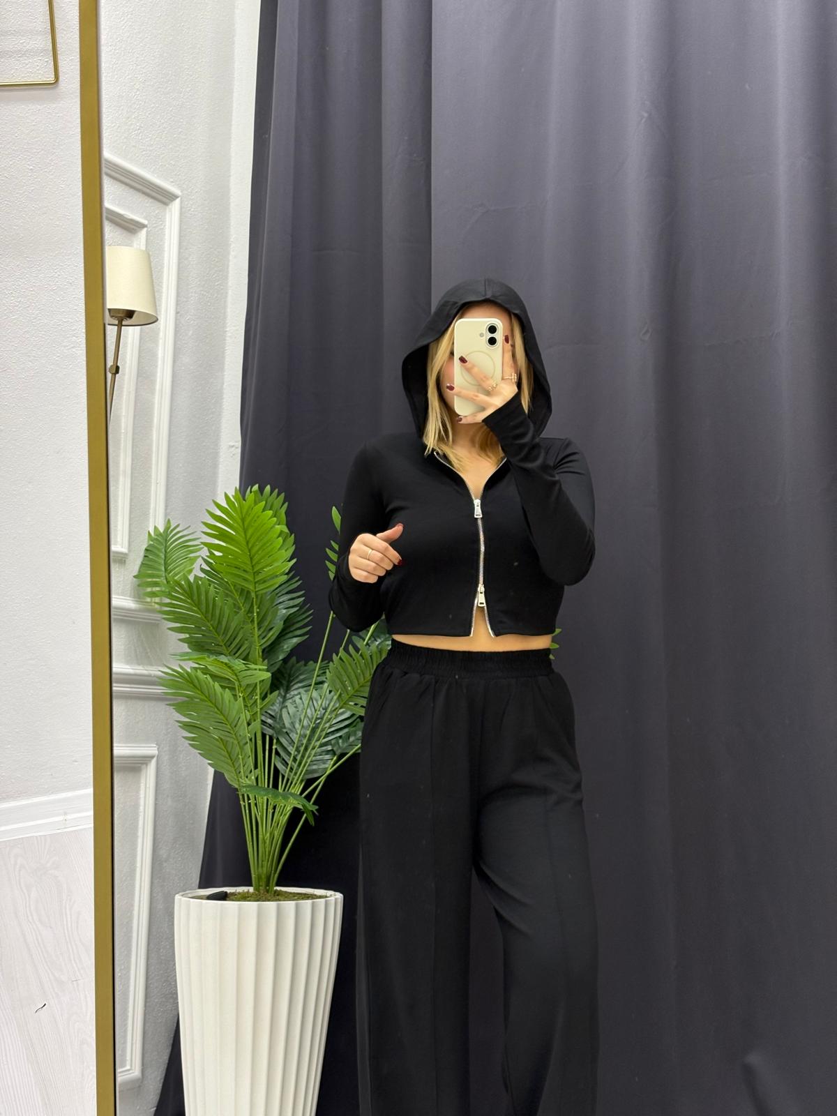 Parmak Geçmeli Kapüşonlu İkili Takım