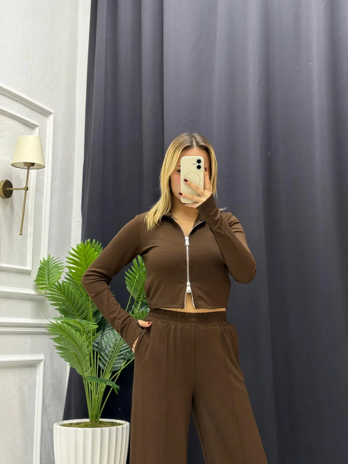 Parmak Geçmeli Kapüşonlu İkili Takım - KAHVERENGİ