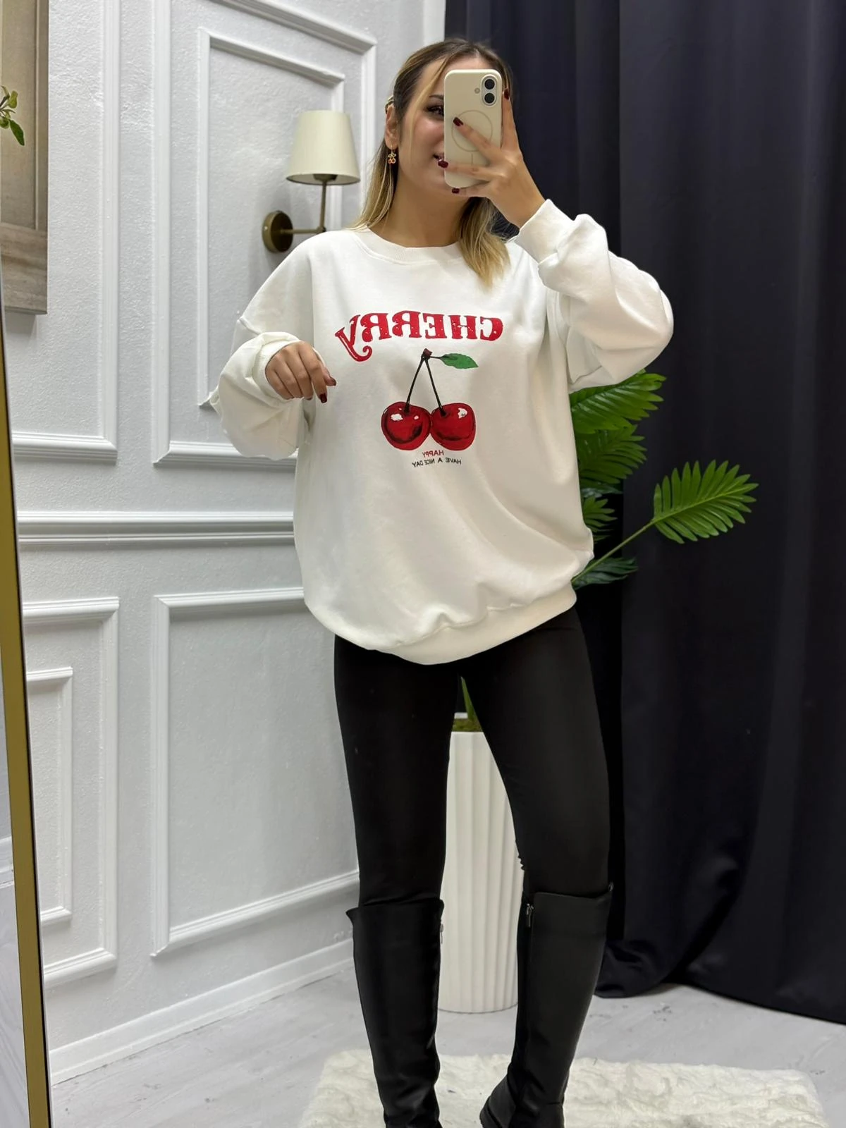 Cherry Baskılı Kadın Sweatshirt