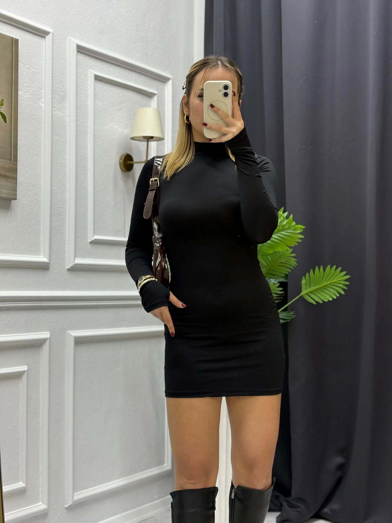 Parmak Geçmeli Balıkçı Yaka Mini Elbise