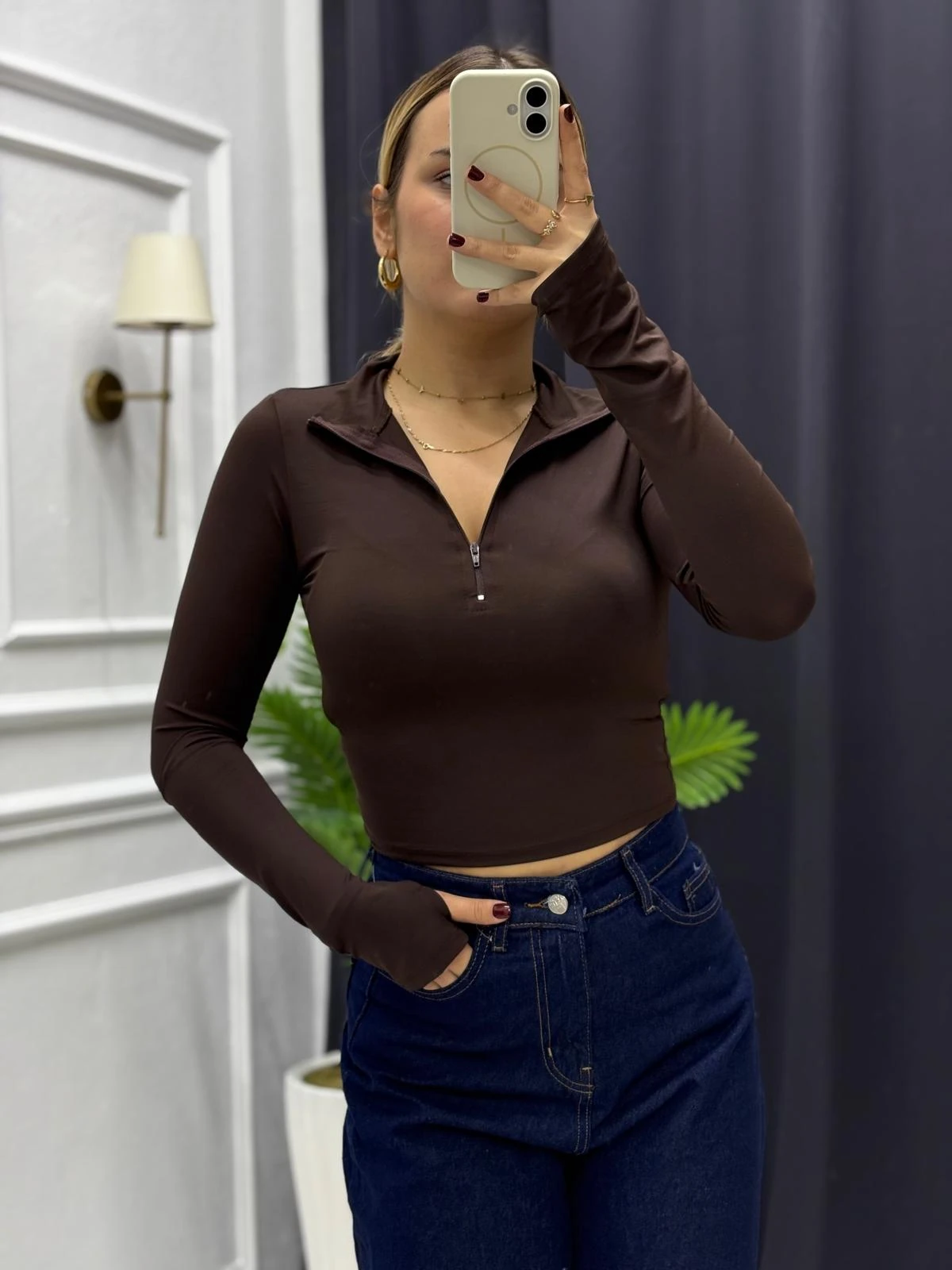 Parmak Geçmeli Yarım Fermuarlı Bluz - KAHVERENGİ