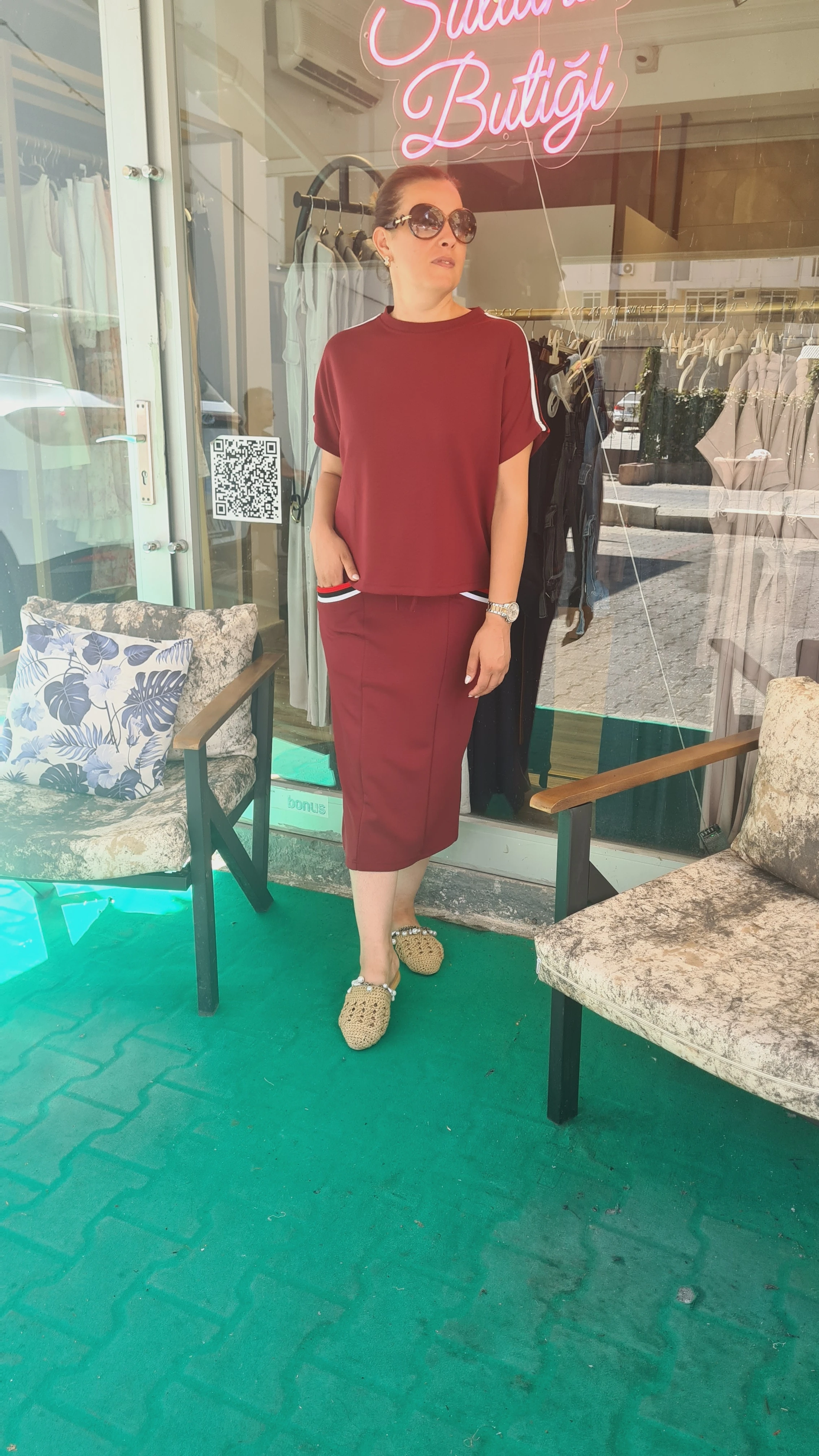 bordo renk iki takım 