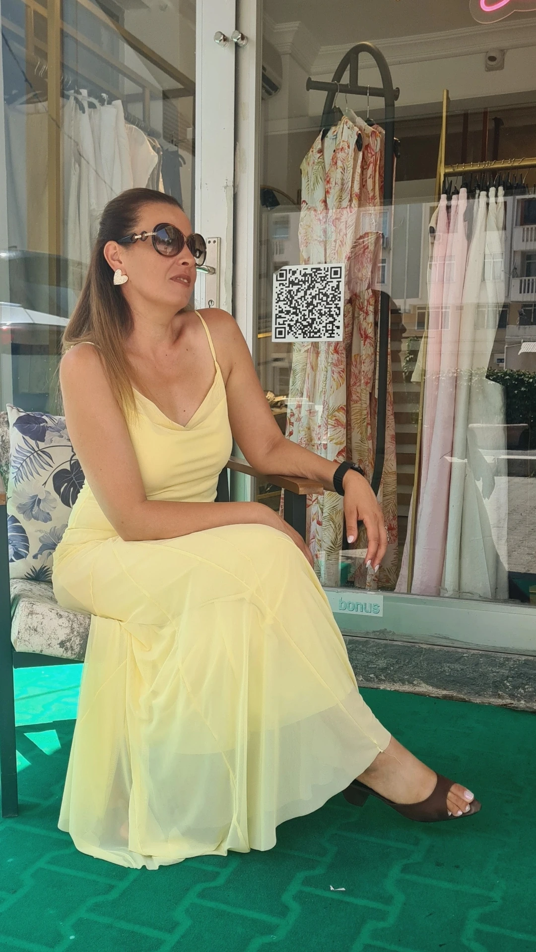 Sarı şifon elbise 