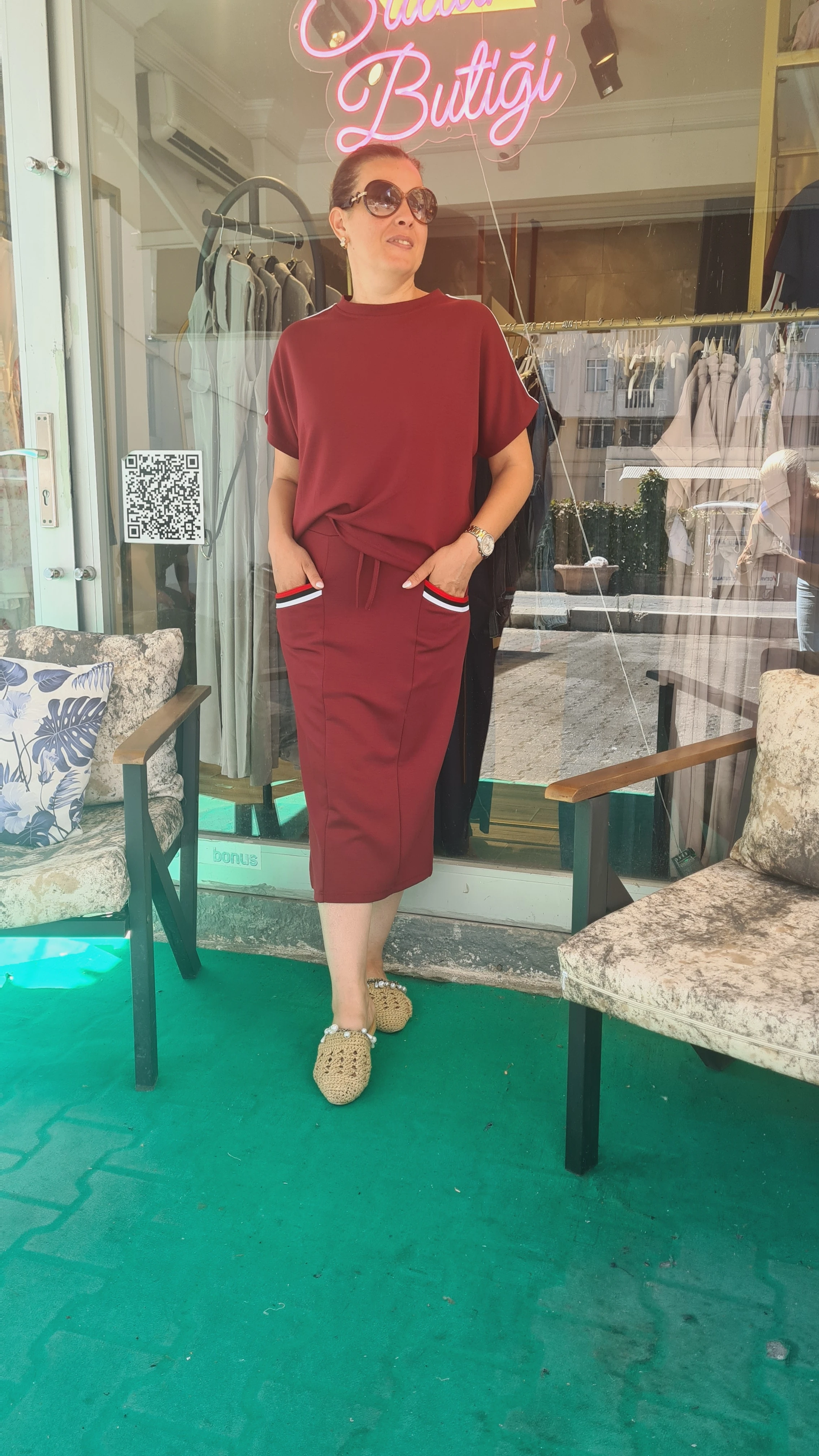 bordo renk iki takım 