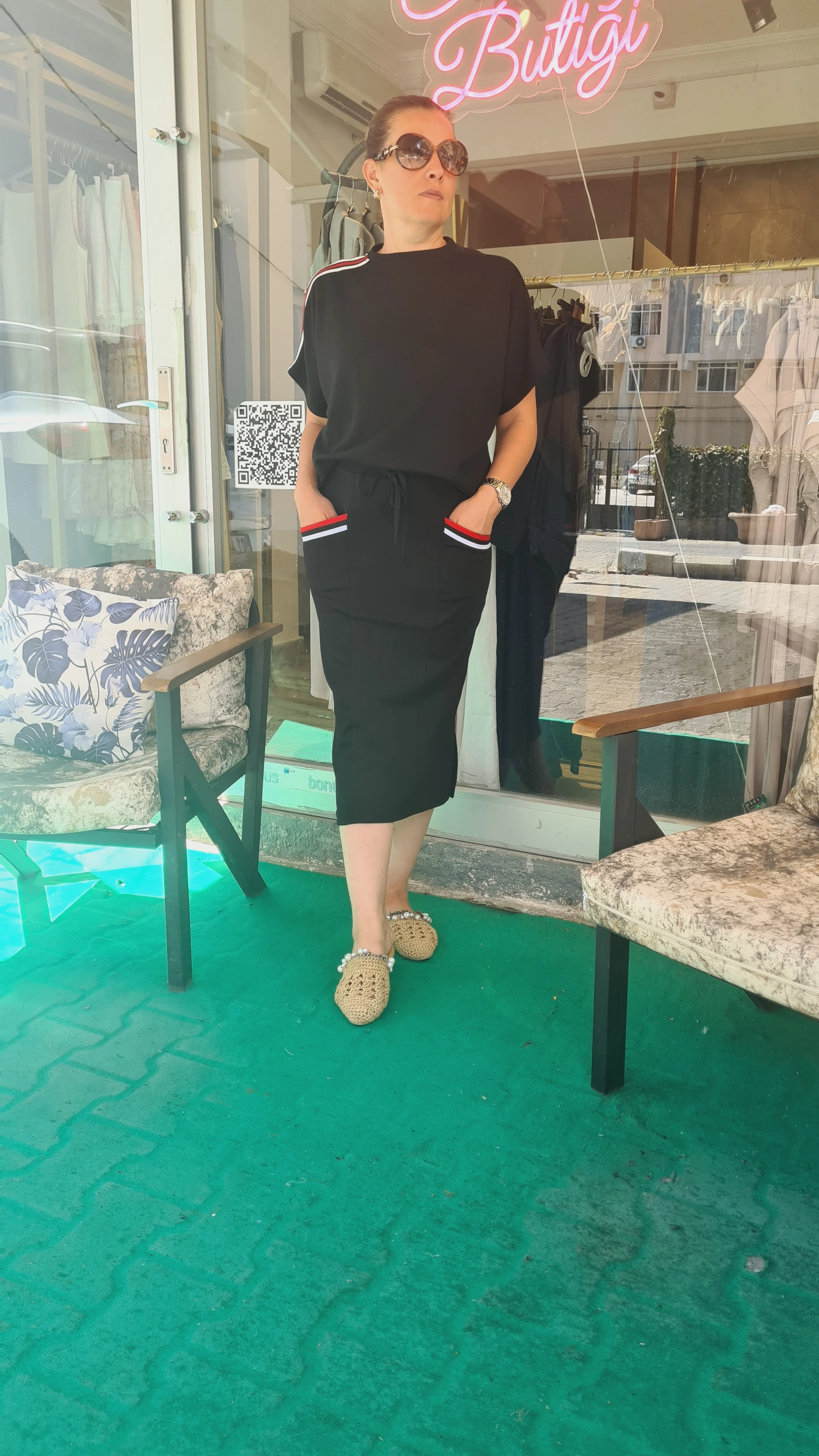 Yanı şeritli ikili takım siyah renk