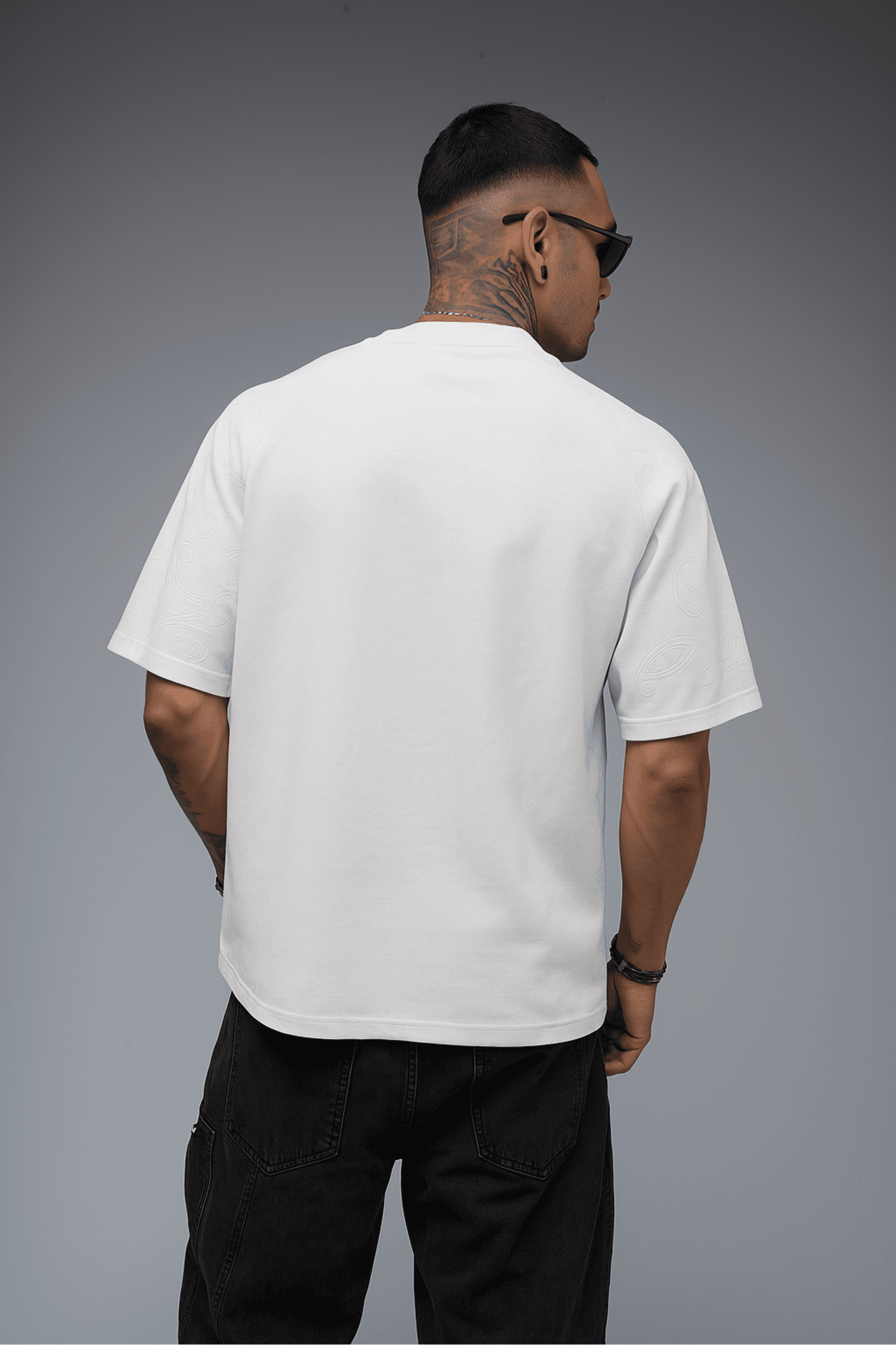 Reglan Kol Kabartma Baskılı Oversize Unisex Tişört | ADANESS