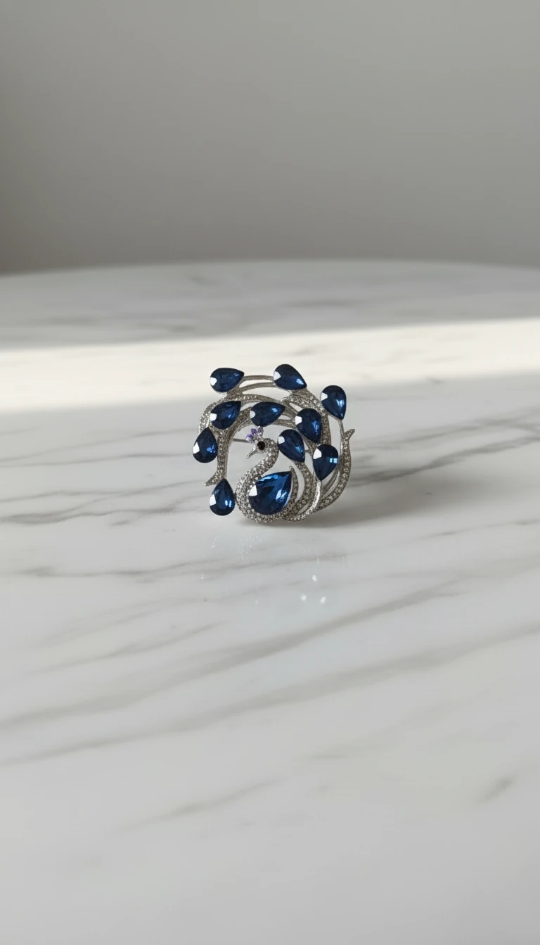 Mavi Kristal Taşlı Tavus Kuşu Broş