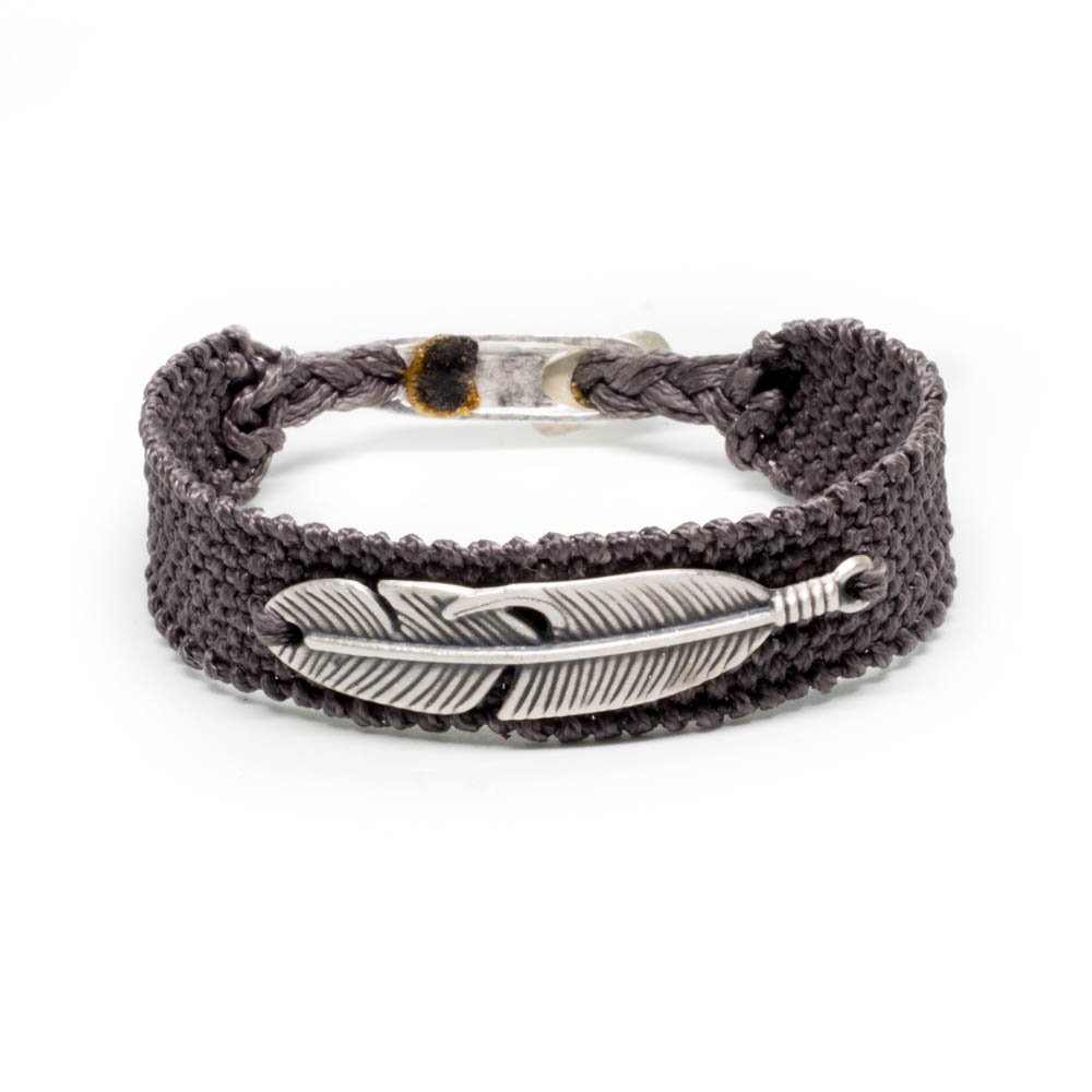 Fersknit - Unisex Loom Bracelet with Silver Feather