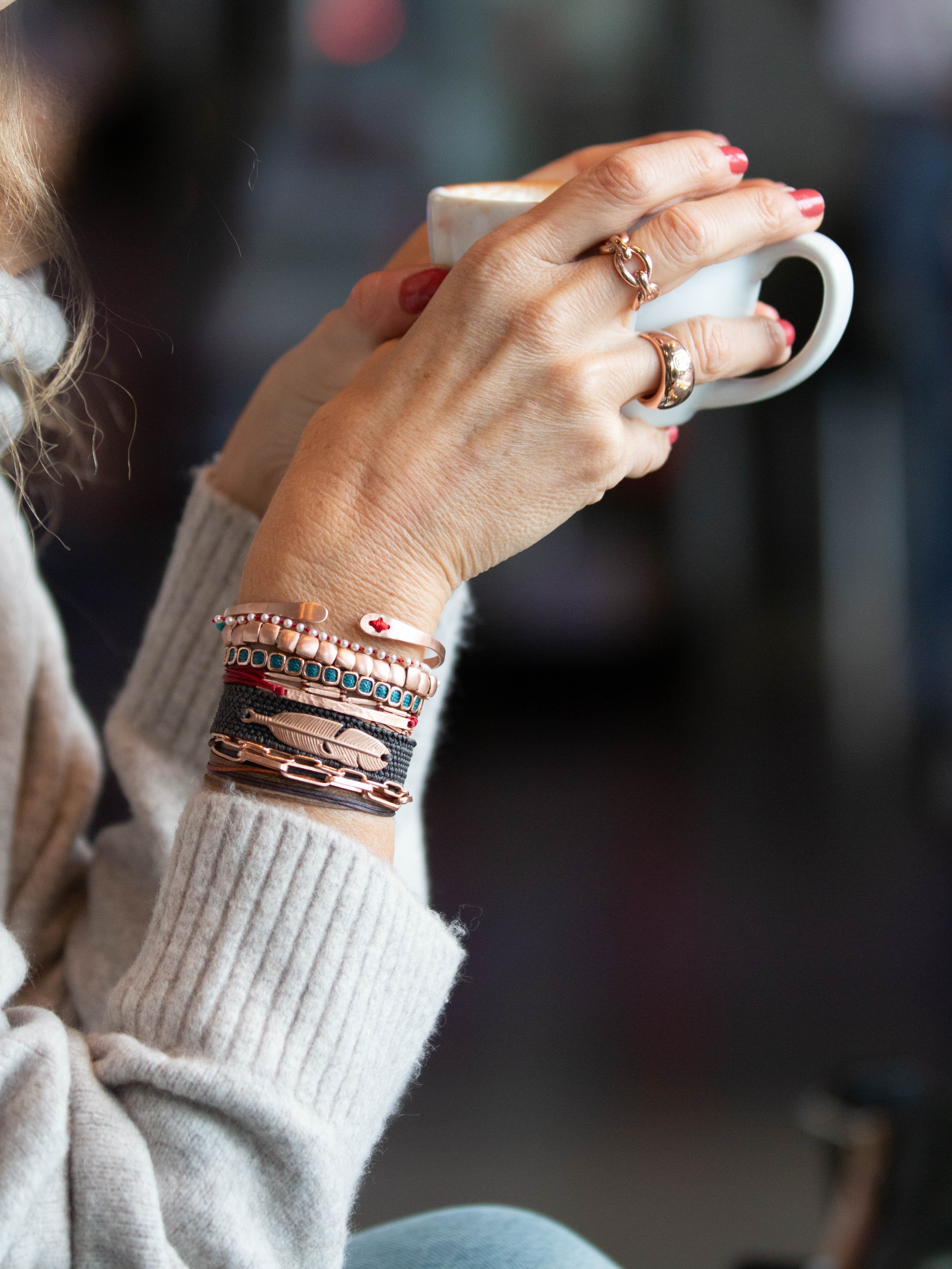 Fersknit - Unisex Rose Gold-Plated Silver Cuff Bracelet with Rope