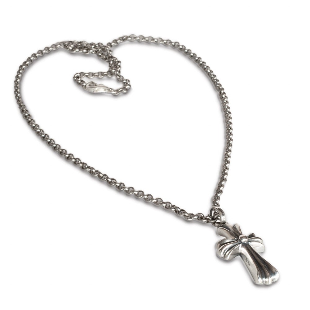 Fersknit - Silver Latin Cross Necklace Unisex