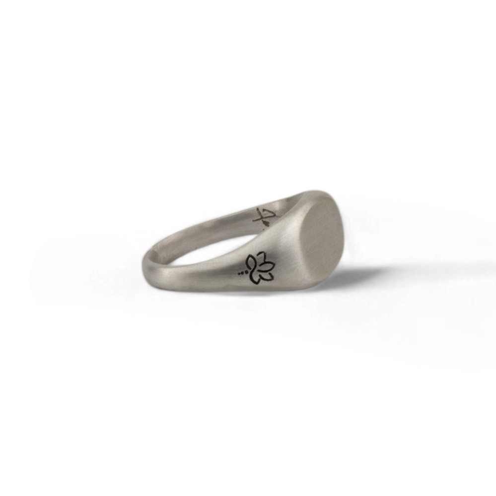 Fersknit - Silver Lotus Ring Unisex