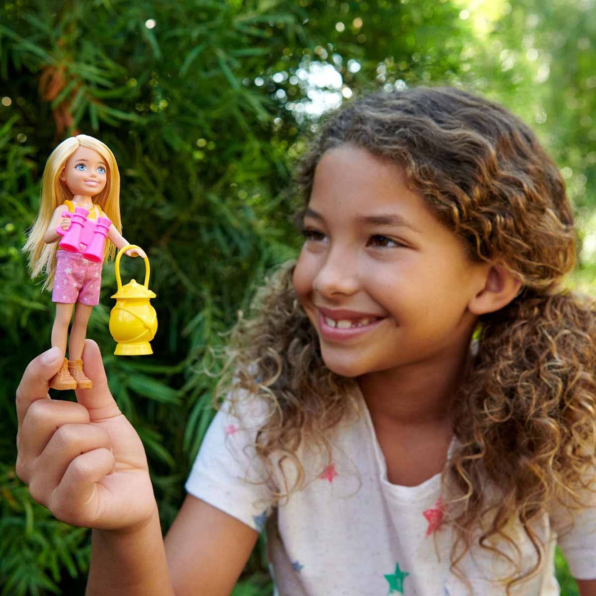 Barbie Chelsea'nin Kamp Macerası Oyun Seti HDF77