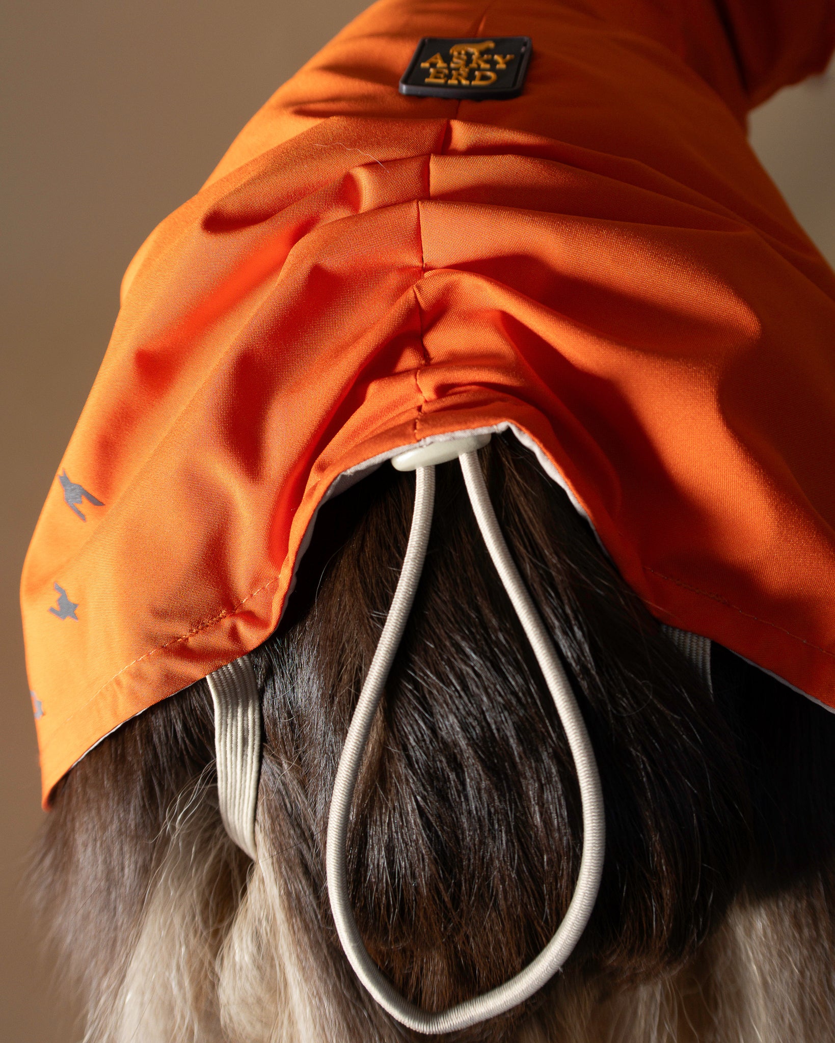 SEATTLE RAINCOAT AMBER GLOW