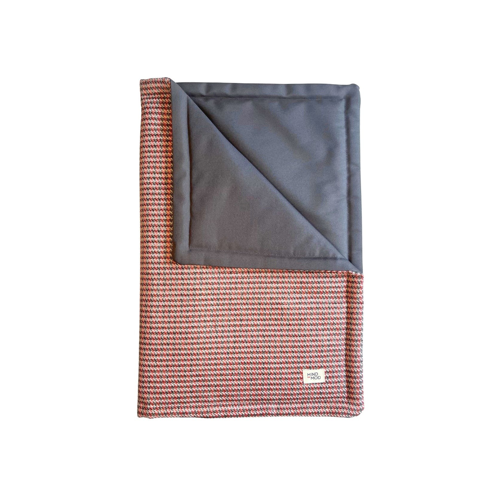 Hound's Tooth Red Outing Mat