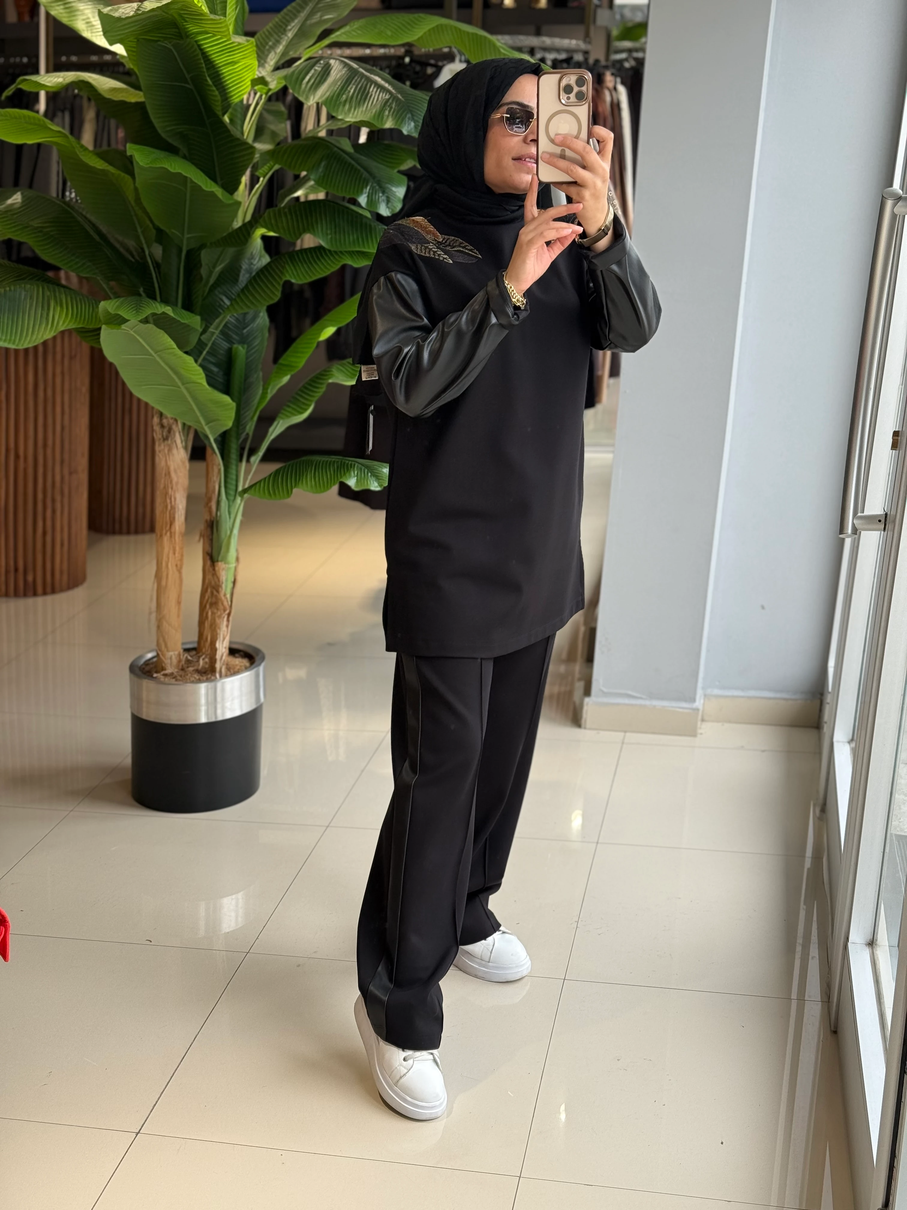 Seçil Store Deri Detay Takım