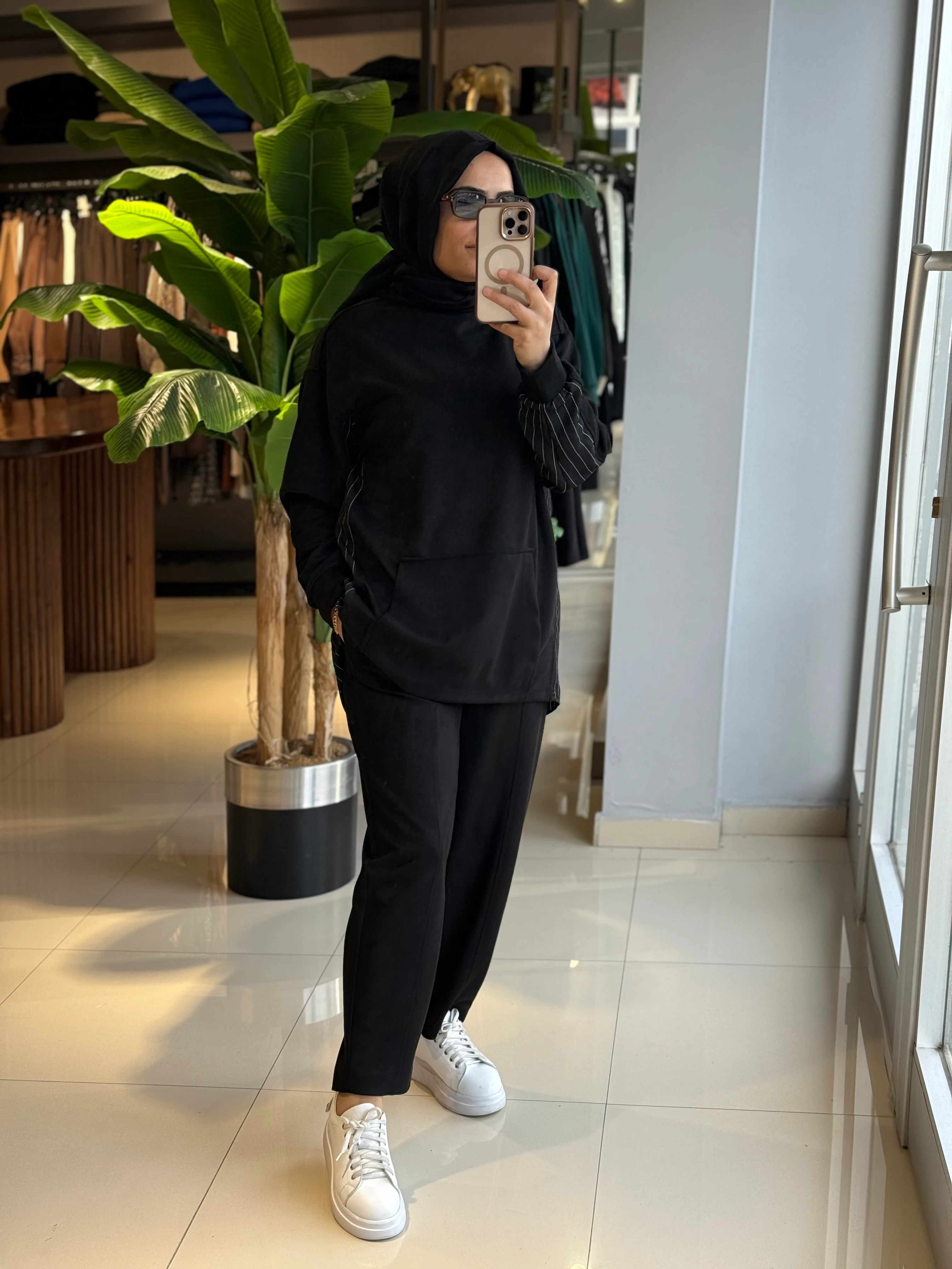 Seçil Store Siyah Modal Takım