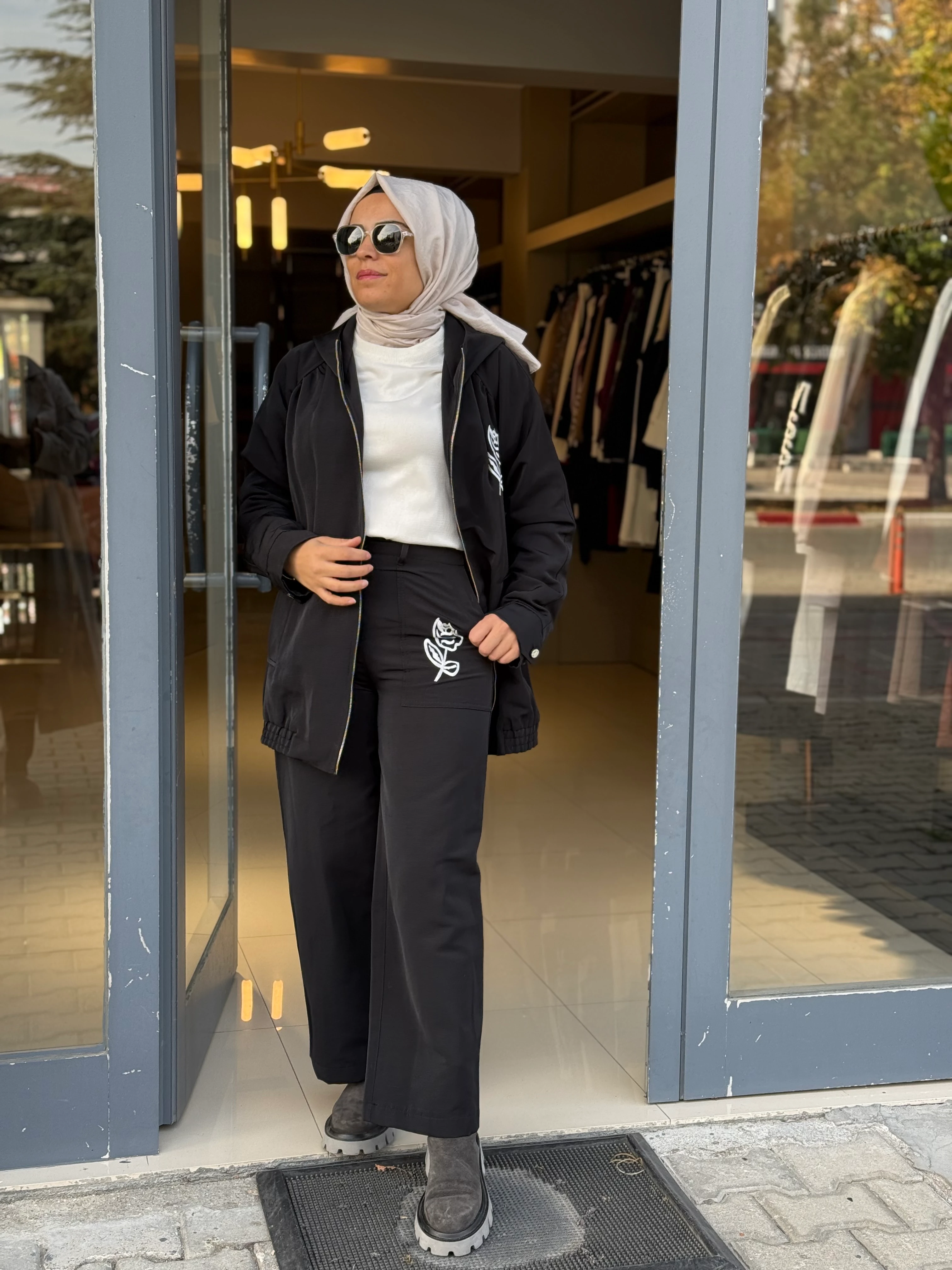 Lisa Exclusive Takım