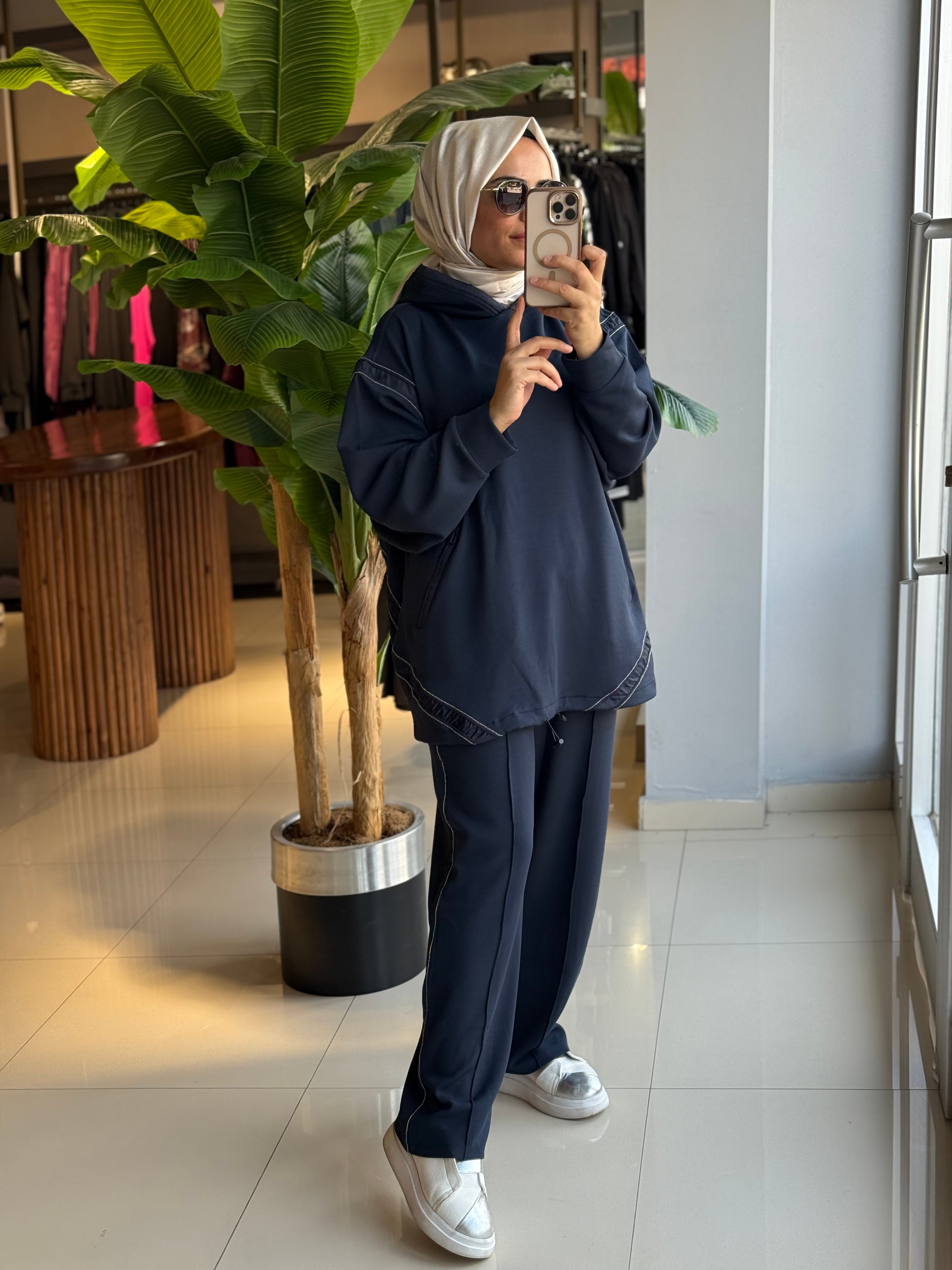 Ghisa Modal Spor Takım